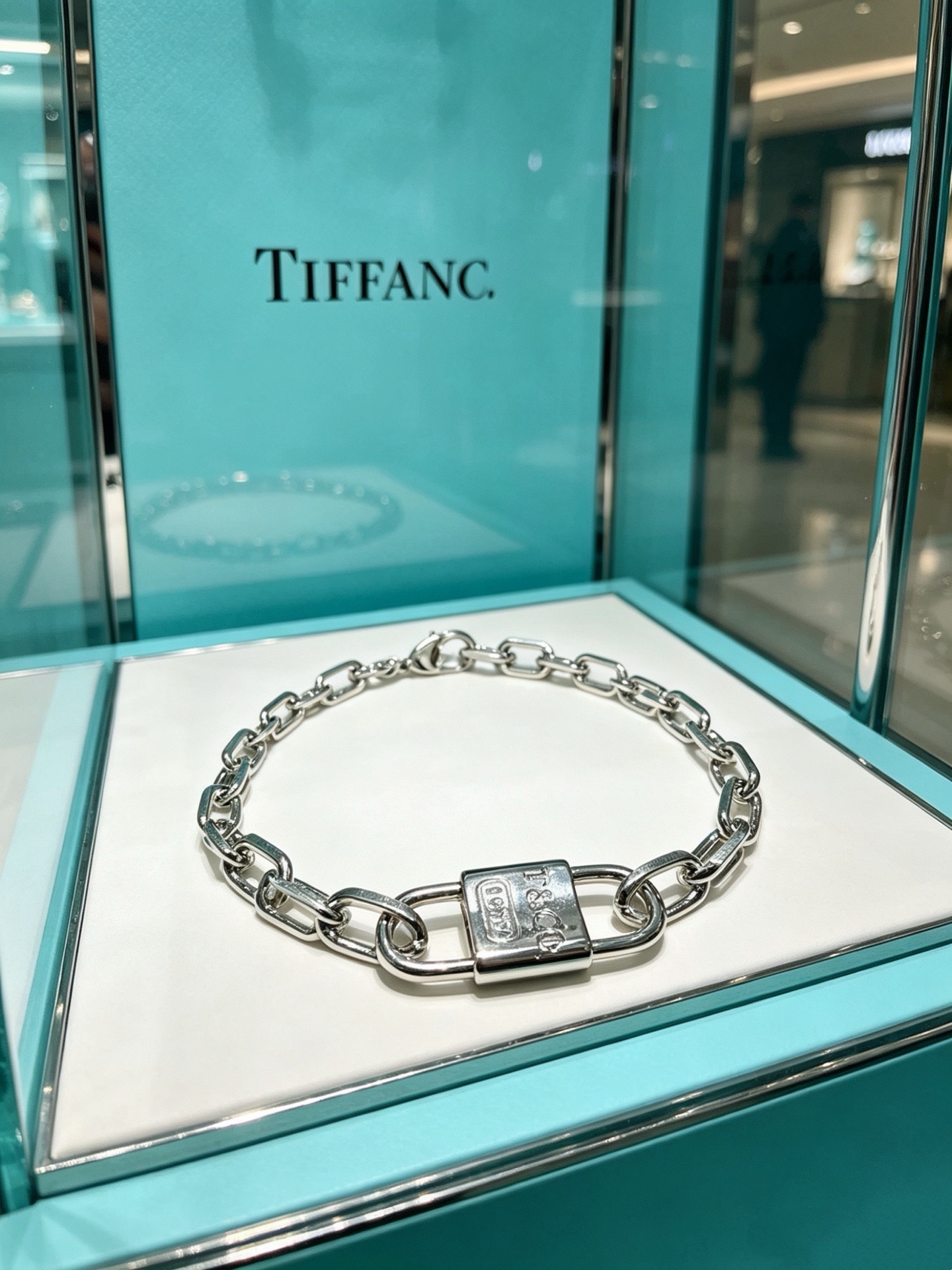 蒂芙尼手链🩵 TIFFNY&CO. 专柜精工银版本手链   明星同款 复古做旧风 原版复刻 纯手工打造 