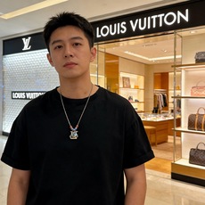 LV路易威登项链🇷🇼原单货🇷🇼专柜新款开模复古潮流时尚必备 男女均可佩戴 情侣款同款 摇滚朋克泰银风格 LV路易威登项链🇷🇼原单货🇷🇼专柜新款开模复古潮流时尚必备 男女均可佩戴 情侣款同款 摇滚朋克泰银风格