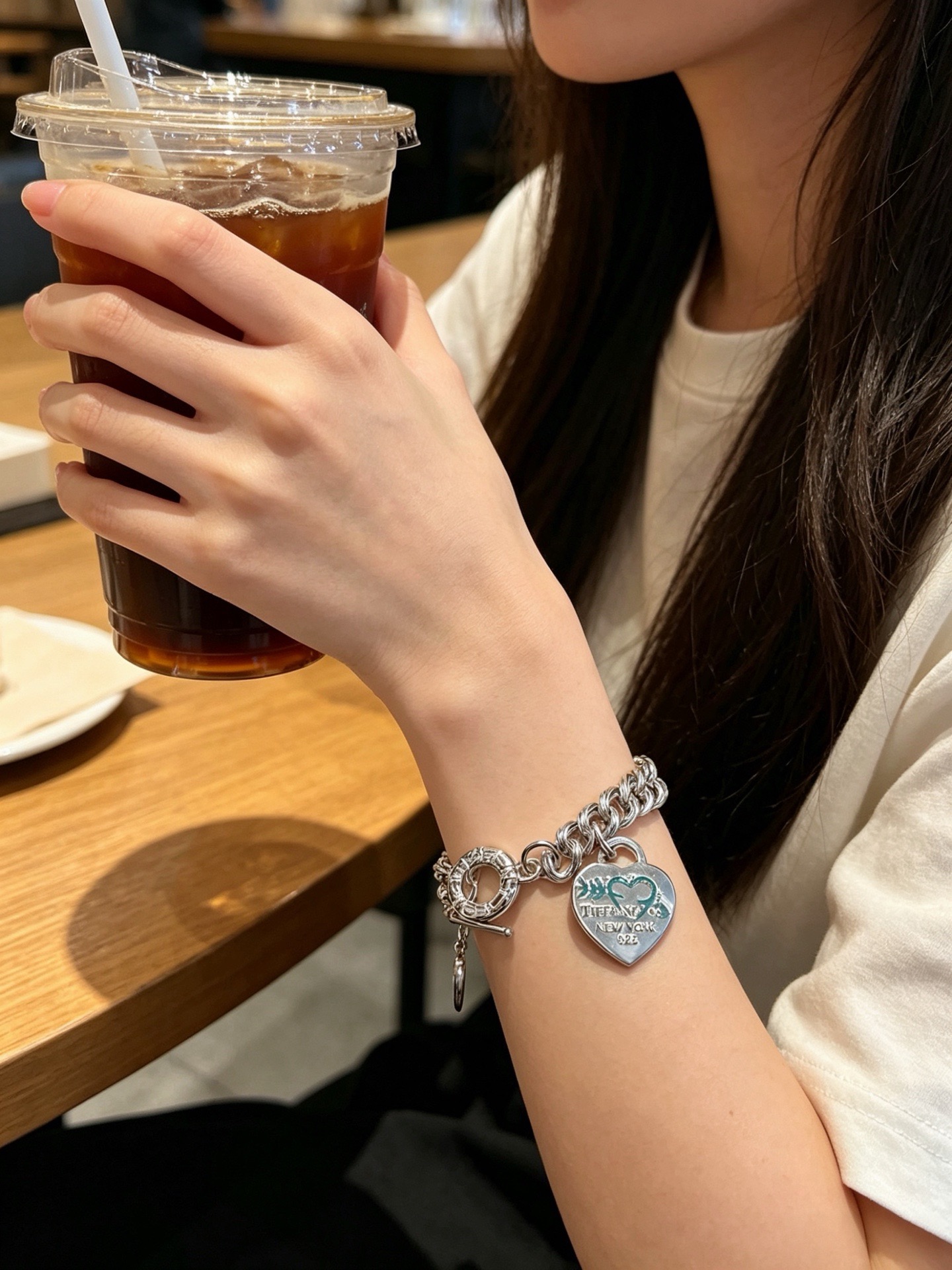 蒂芙尼手链🩵 TIFFNY&CO. 专柜精工银版本手链   明星同款 复古做旧风 原版复刻 纯手工打造 