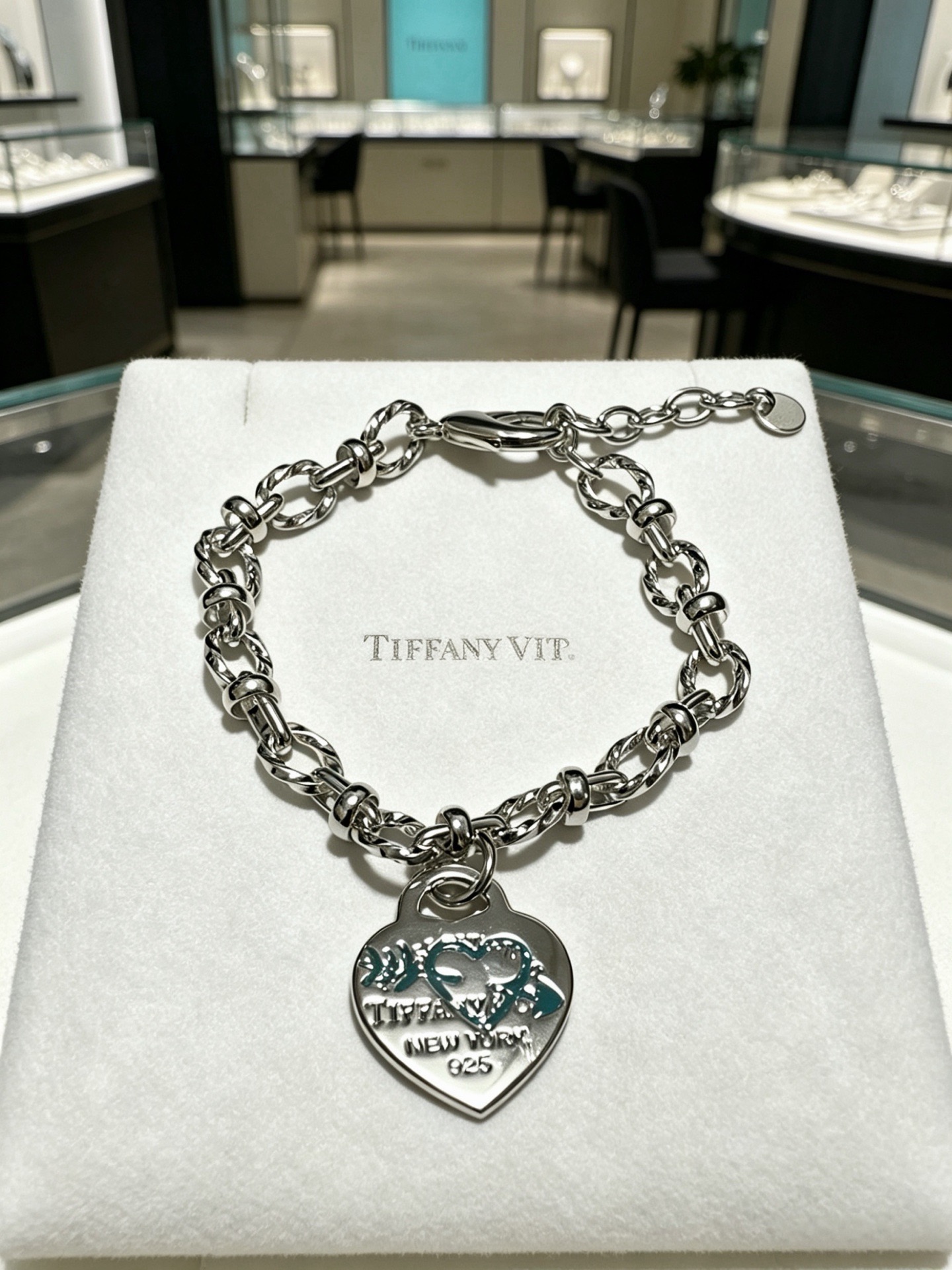 蒂芙尼手链🩵 TIFFNY&CO. 专柜精工银版本手链   明星同款 复古做旧风 原版复刻 纯手工打造 