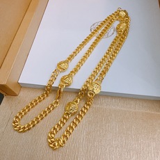 高品质范思哲项链美杜莎头像原单货专柜新款开模复古潮流时尚必备 男女均可佩戴 情侣款同款 摇滚朋克泰银风格 高品质范思哲项链美杜莎头像原单货专柜新款开模复古潮流时尚必备 男女均可佩戴 情侣款同款 摇滚朋克泰银风格