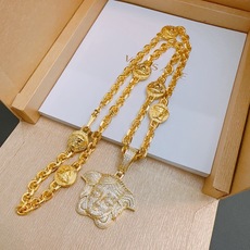 高品质范思哲项链美杜莎头像原单货专柜新款开模复古潮流时尚必备 男女均可佩戴 情侣款同款 摇滚朋克泰银风格 高品质范思哲项链美杜莎头像原单货专柜新款开模复古潮流时尚必备 男女均可佩戴 情侣款同款 摇滚朋克泰银风格