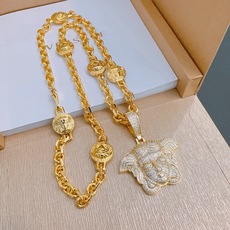 高品质范思哲项链美杜莎头像原单货专柜新款开模复古潮流时尚必备 男女均可佩戴 情侣款同款 摇滚朋克泰银风格 高品质范思哲项链美杜莎头像原单货专柜新款开模复古潮流时尚必备 男女均可佩戴 情侣款同款 摇滚朋克泰银风格