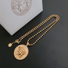 高品质范思哲项链美杜莎头像原单货专柜新款开模复古潮流时尚必备 男女均可佩戴 情侣款同款 摇滚朋克泰银风格 高品质范思哲项链美杜莎头像原单货专柜新款开模复古潮流时尚必备 男女均可佩戴 情侣款同款 摇滚朋克泰银风格