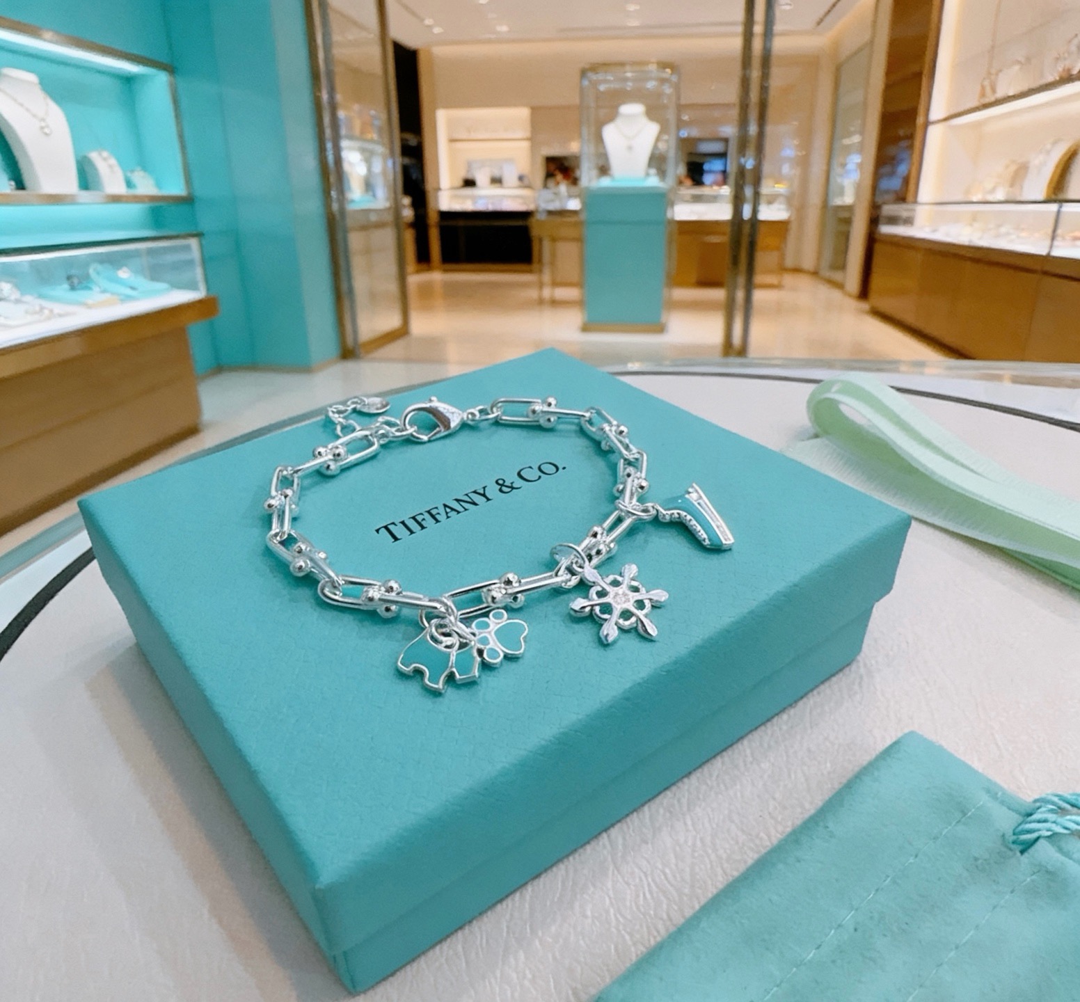 蒂芙尼手链🩵 TIFFNY&CO. 专柜精工银版本手链   明星同款 复古做旧风 原版复刻 纯手工打造 