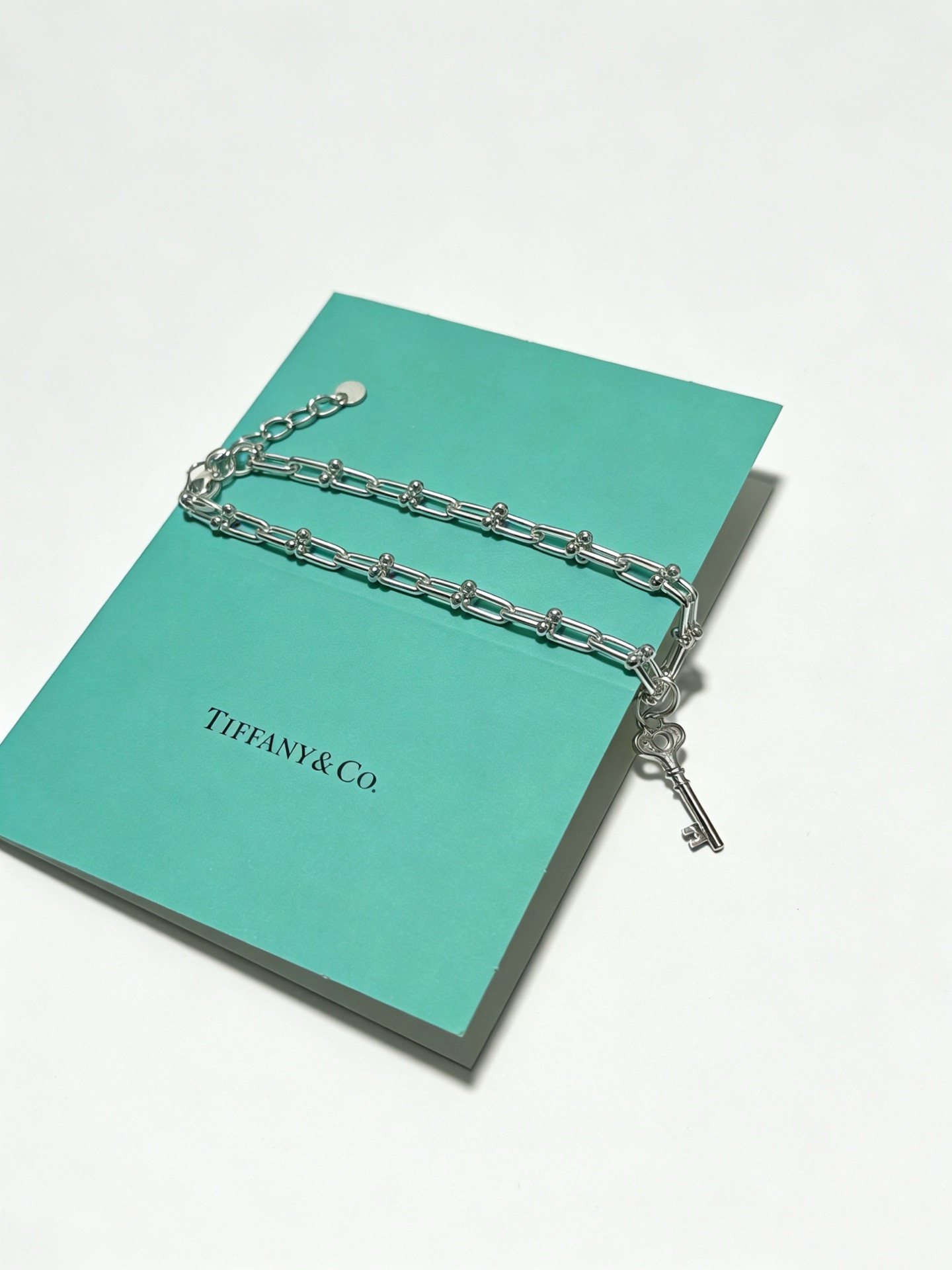 蒂芙尼手链🩵 TIFFNY&CO. 专柜精工银版本   明星同款 复古做旧风 原版复刻 纯手工打造 ～正