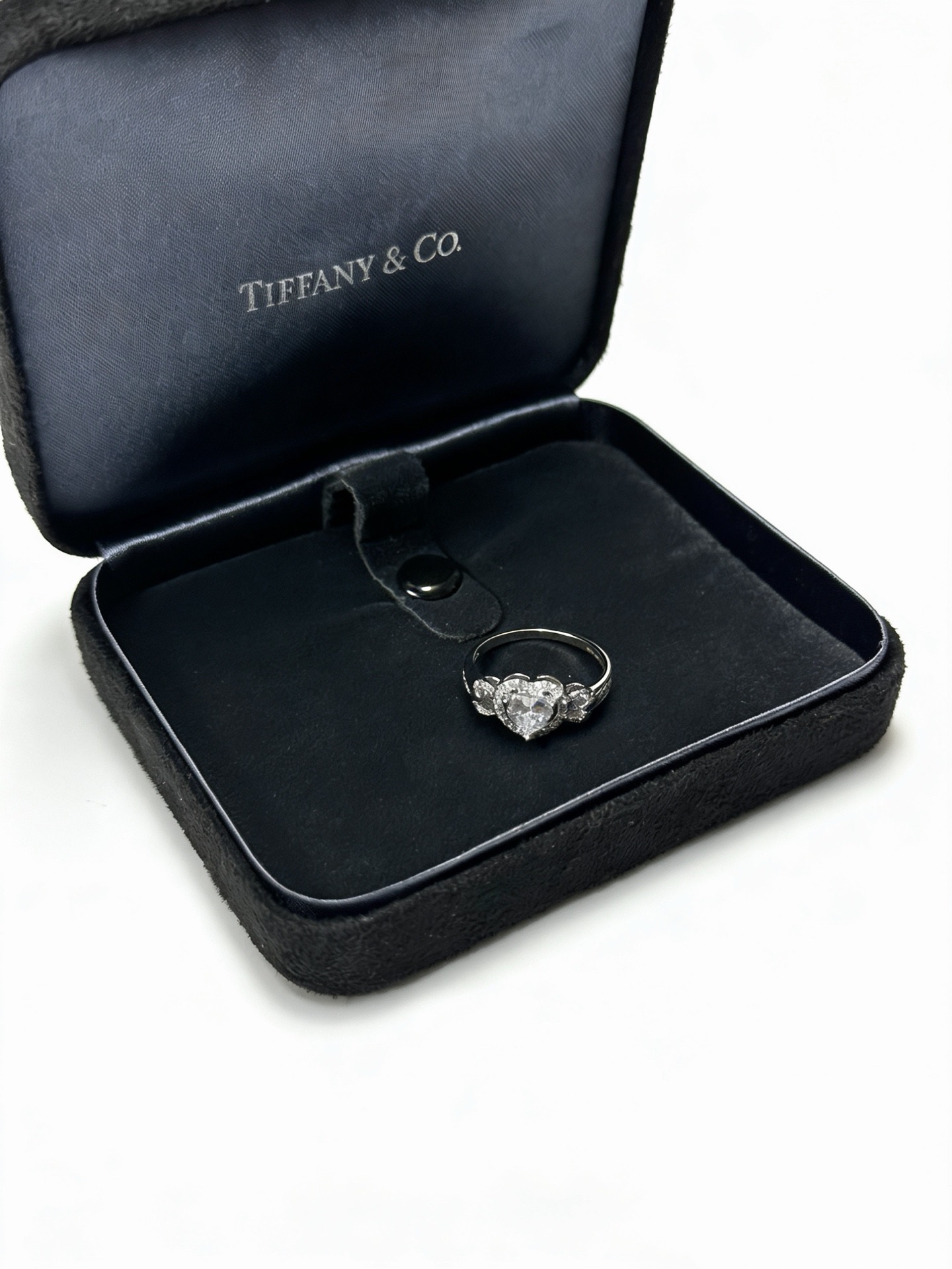 💘Tiffany 蒂芙尼戒指 ✨简约大气百搭 潮流单品 全新升级版 戒指码数（678）💓V金镀铂金层 原