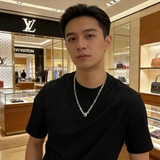 路易威登 LV项链🇷🇼原单货🇷🇼专柜新款开模复古潮流时尚必备 男女均可佩戴 情侣款同款 摇滚朋克泰银风格 路易威登 LV项链🇷🇼原单货🇷🇼专柜新款开模复古潮流时尚必备 男女均可佩戴 情侣款同款 摇滚朋克泰银风格