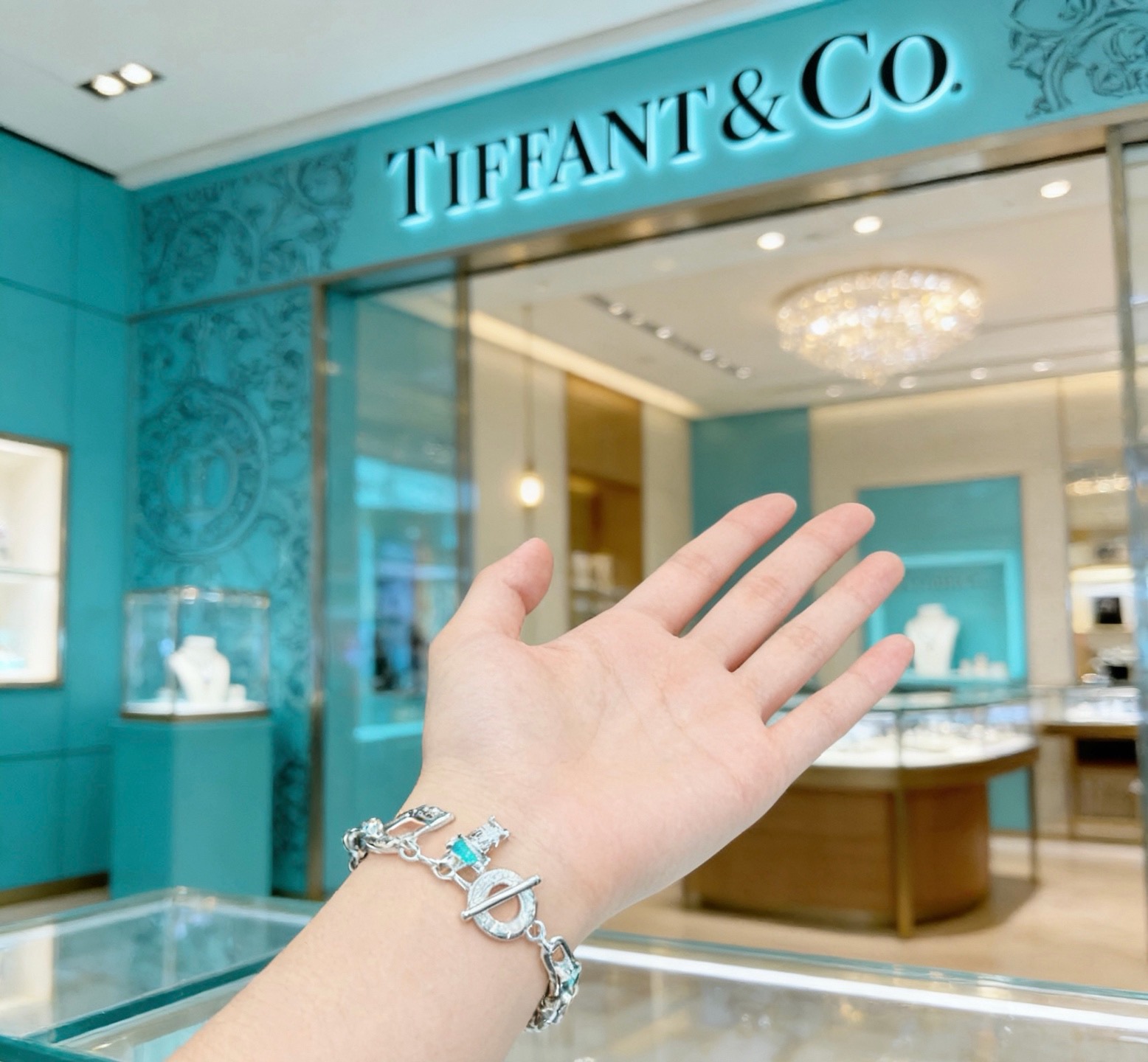 蒂芙尼🩵 TIFFNY&CO. 专柜精工银版本手链   明星同款 复古做旧风 原版复刻 纯手工打造 ～正