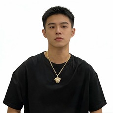 高品质范思哲项链美杜莎头像原单货专柜新款开模复古潮流时尚必备 男女均可佩戴 情侣款同款 摇滚朋克泰银风格 高品质范思哲项链美杜莎头像原单货专柜新款开模复古潮流时尚必备 男女均可佩戴 情侣款同款 摇滚朋克泰银风格