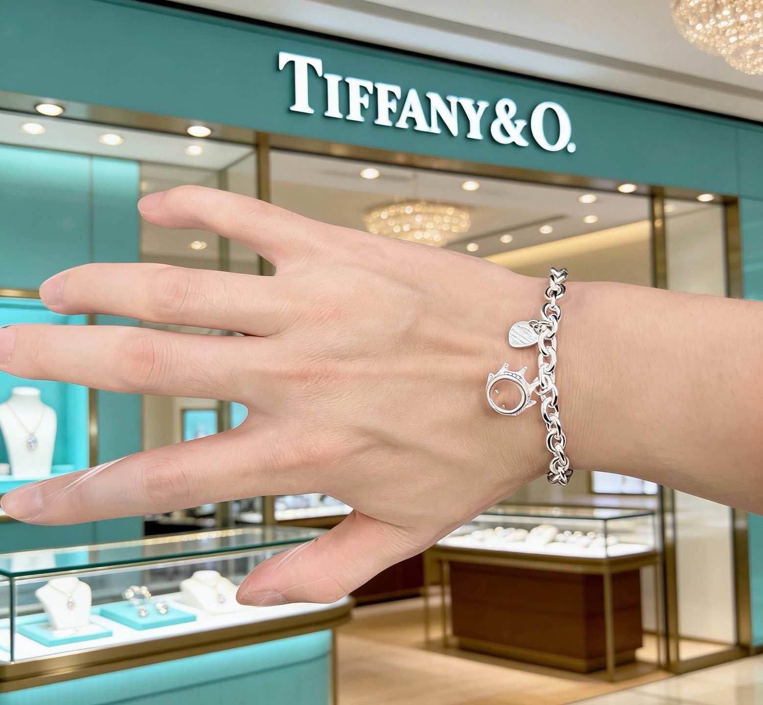 蒂芙尼手链🩵 TIFFNY&CO. 专柜精工银版本手链   明星同款 复古做旧风 原版复刻 纯手工打造 