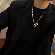 路易威登 LV项链🇷🇼原单货🇷🇼专柜新款开模复古潮流时尚必备 男女均可佩戴 情侣款同款 摇滚朋克泰银风格 路易威登 LV项链🇷🇼原单货🇷🇼专柜新款开模复古潮流时尚必备 男女均可佩戴 情侣款同款 摇滚朋克泰银风格
