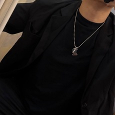 路易威登 LV项链🇷🇼原单货🇷🇼专柜新款开模复古潮流时尚必备 男女均可佩戴 情侣款同款 摇滚朋克泰银风格 路易威登 LV项链🇷🇼原单货🇷🇼专柜新款开模复古潮流时尚必备 男女均可佩戴 情侣款同款 摇滚朋克泰银风格