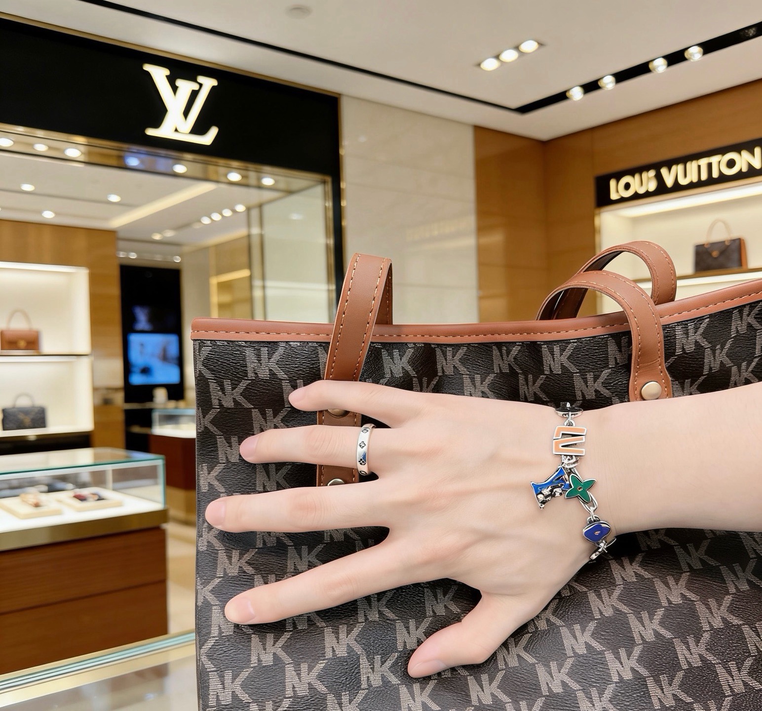 路易威登 Louis Vuitton 传世高定珠宝耳环项链戒指首饰 #FF5A5635 8