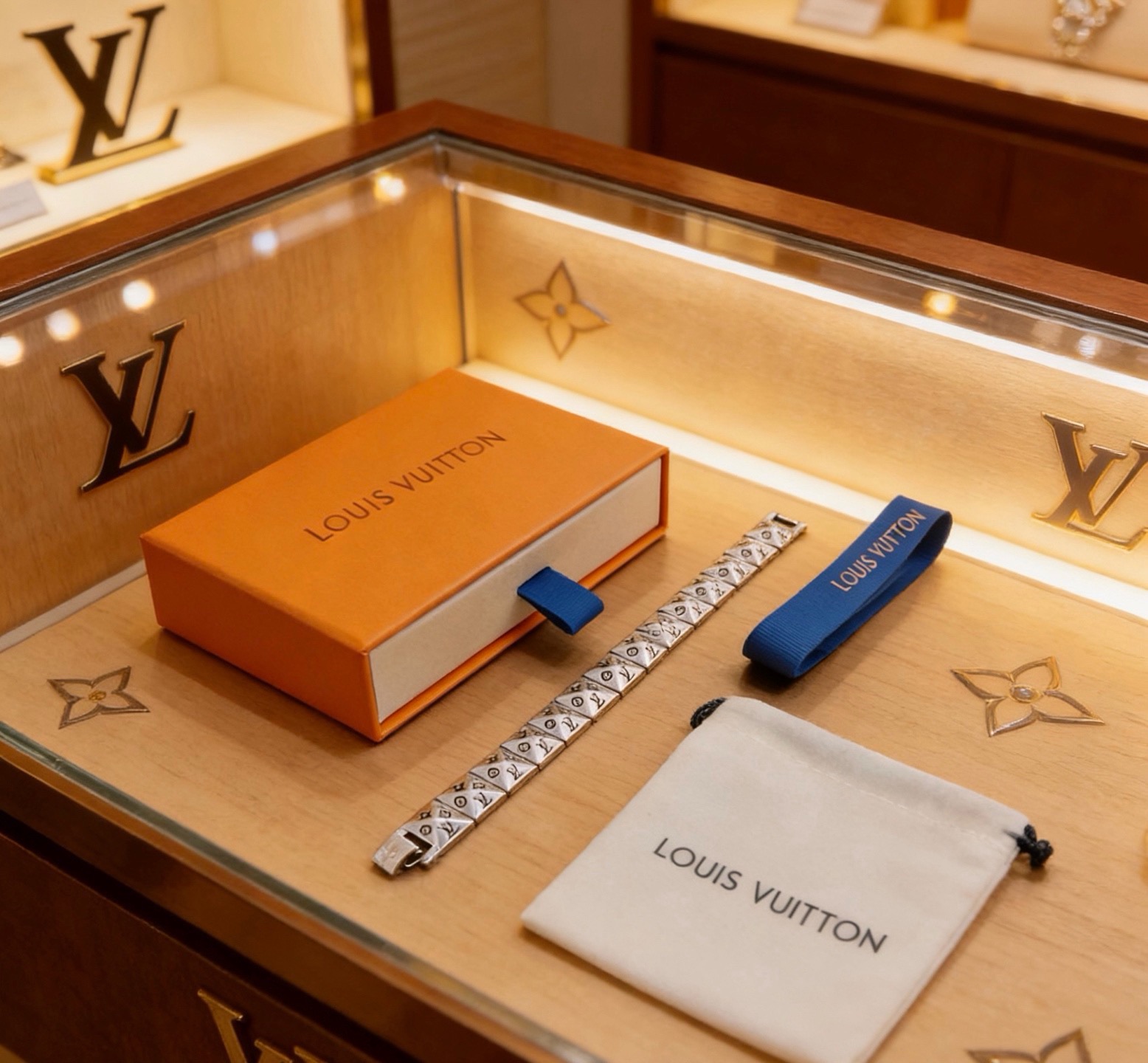 路易威登 Louis Vuitton 传世高定珠宝耳环项链戒指首饰 #E562CAA1 5
