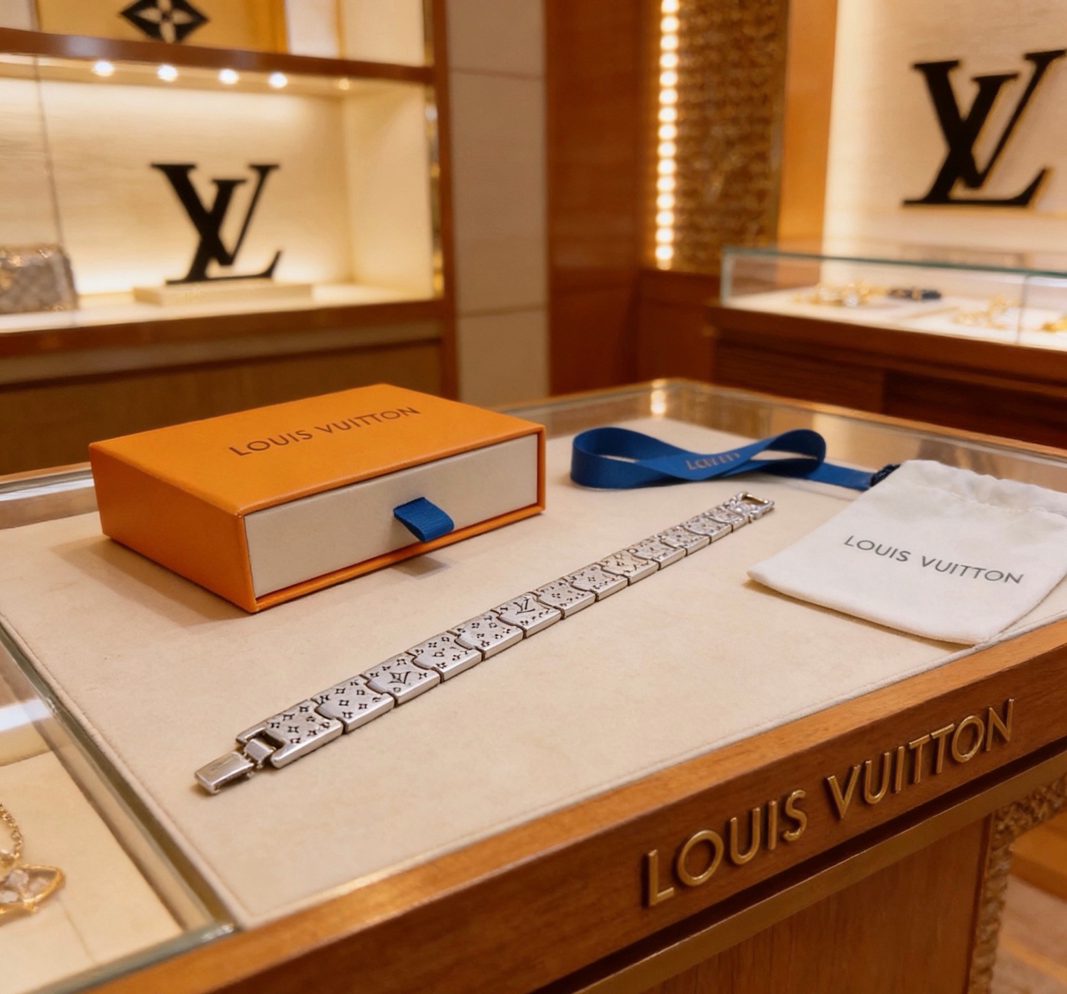 路易威登 Louis Vuitton 传世高定珠宝耳环项链戒指首饰 #E562CAA1 7