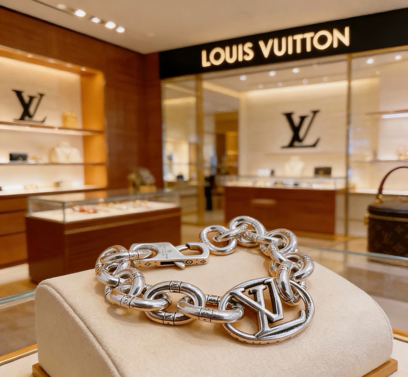 路易威登 Louis Vuitton 传世高定珠宝耳环项链戒指首饰 #A0663224 6