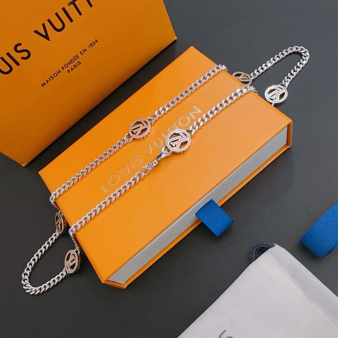 Louis Vuitton Haute Joaillerie Fine Jewelry Earrings Necklace Ring Ref 2