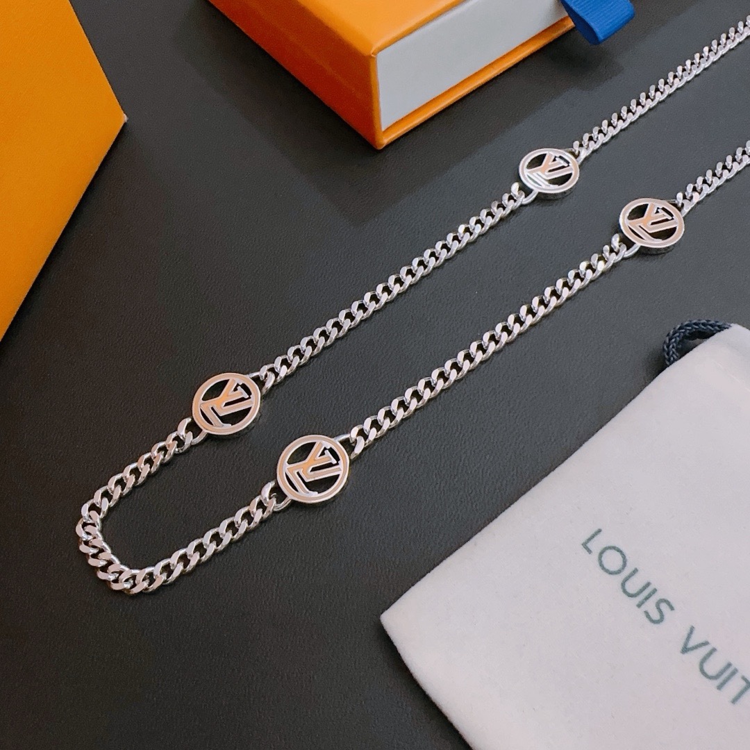 Louis Vuitton Haute Joaillerie Fine Jewelry Earrings Necklace Ring Ref 3