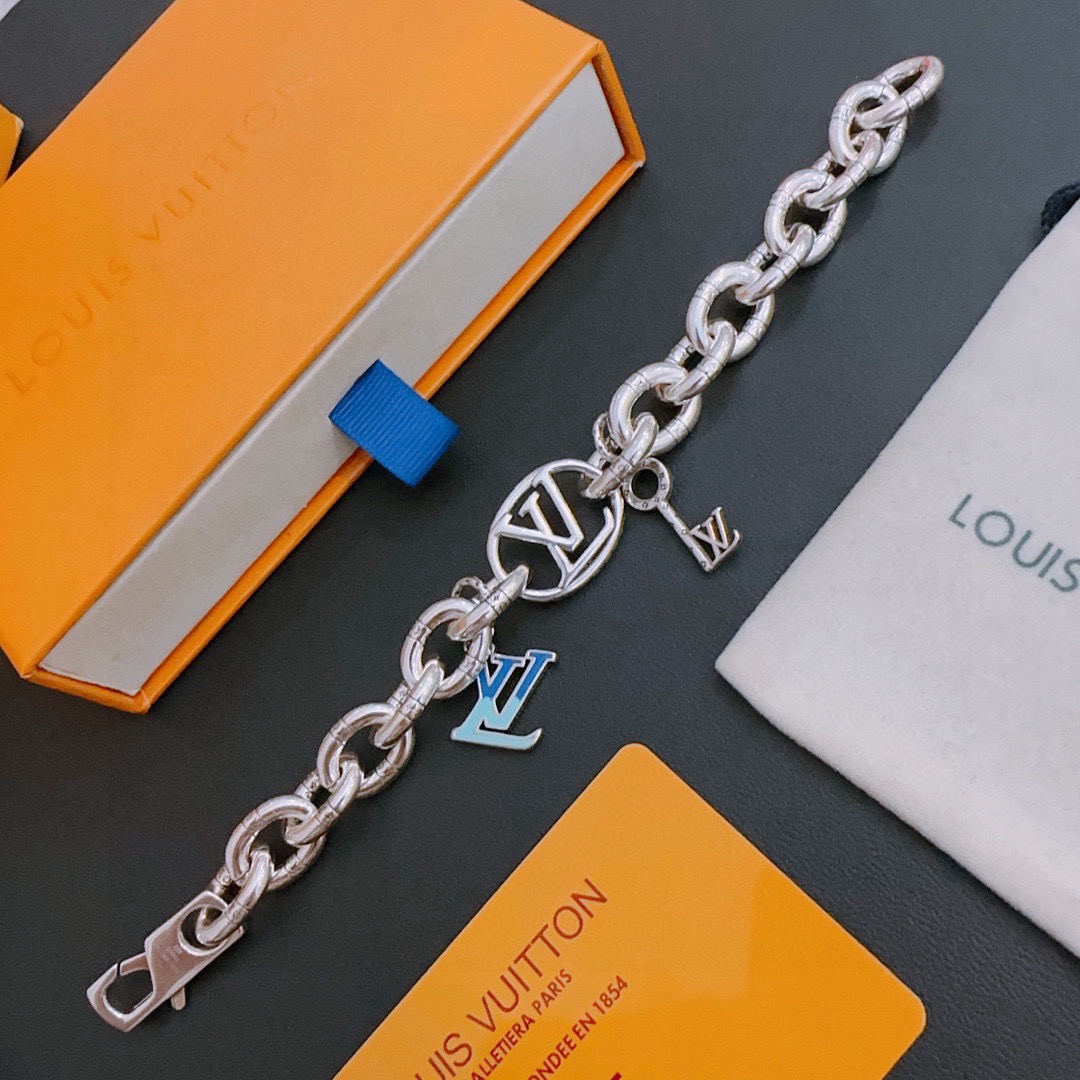 Louis Vuitton Haute Joaillerie Fine Jewelry Earrings Necklace Ring Ref 3