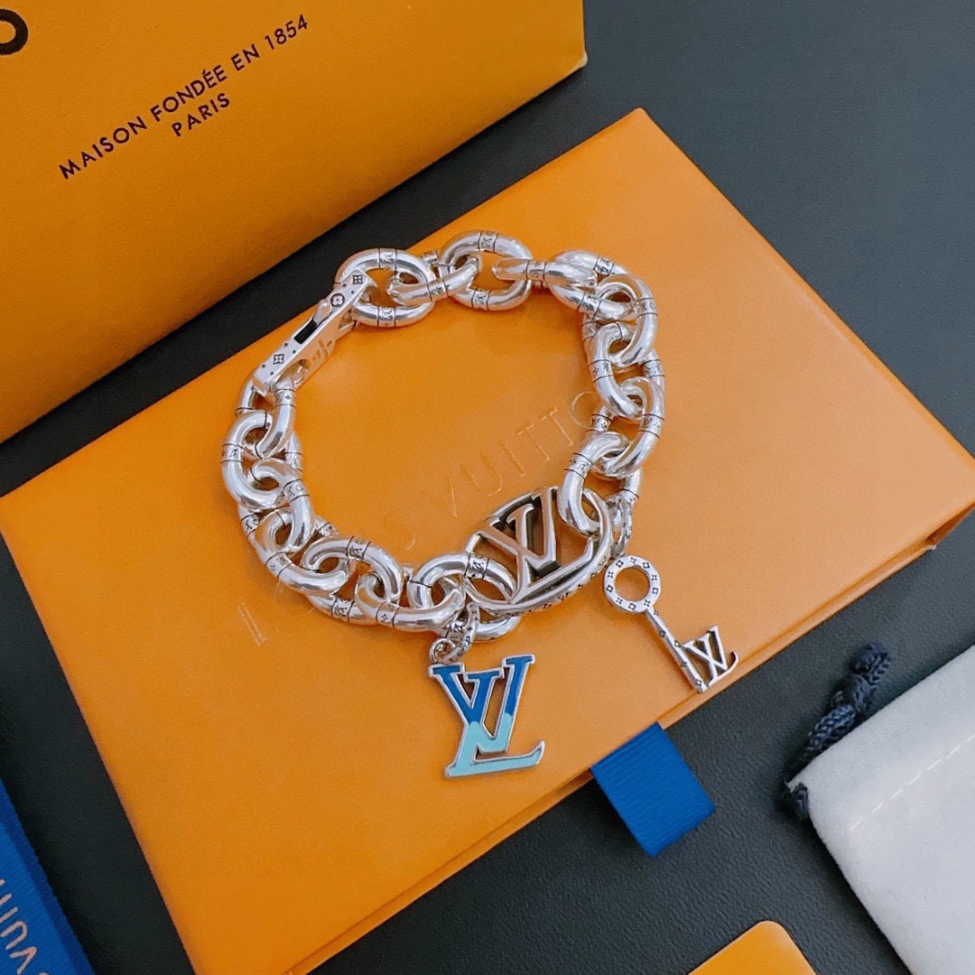 Louis Vuitton Haute Joaillerie Fine Jewelry Earrings Necklace Ring Ref 8