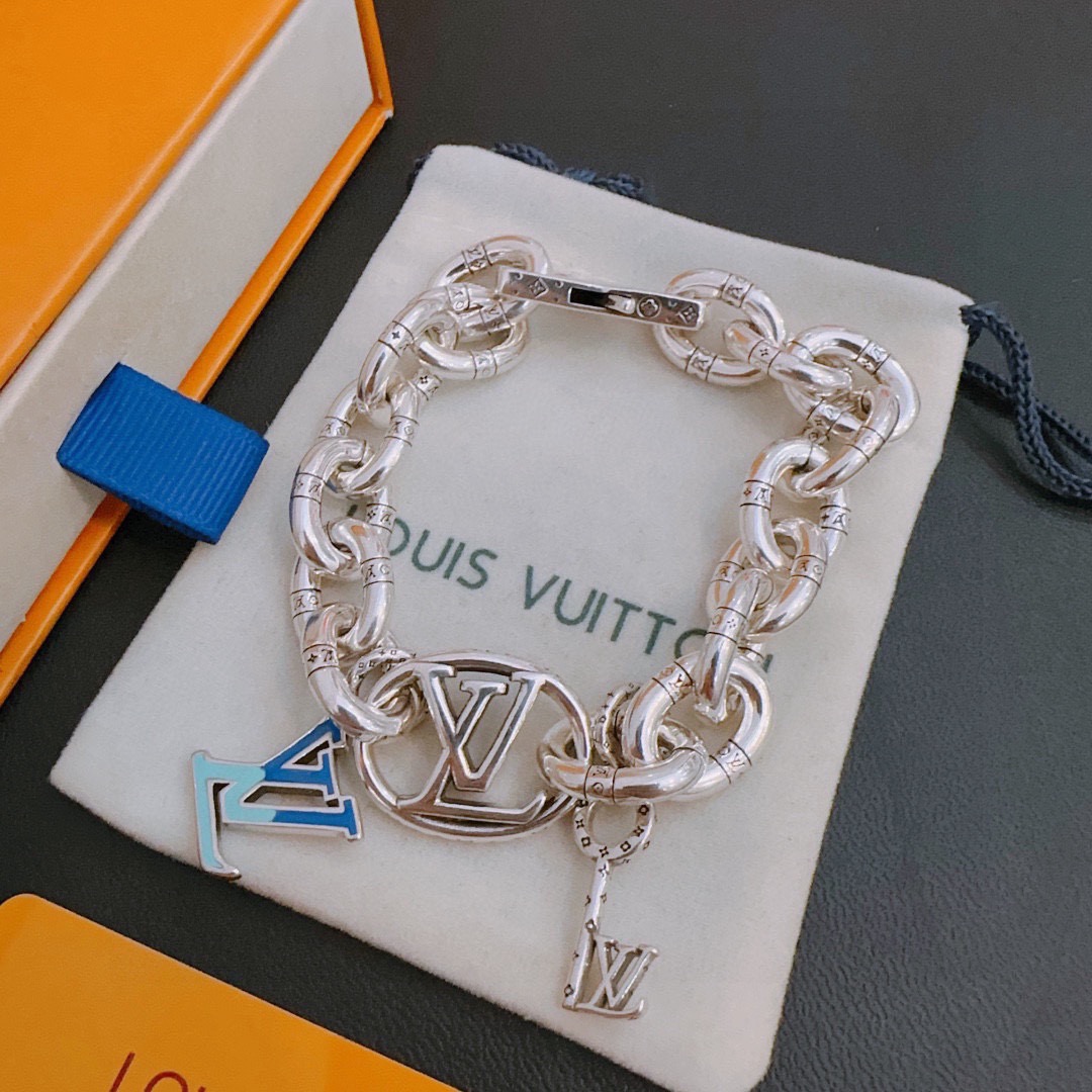 Louis Vuitton Haute Joaillerie Fine Jewelry Earrings Necklace Ring Ref 2