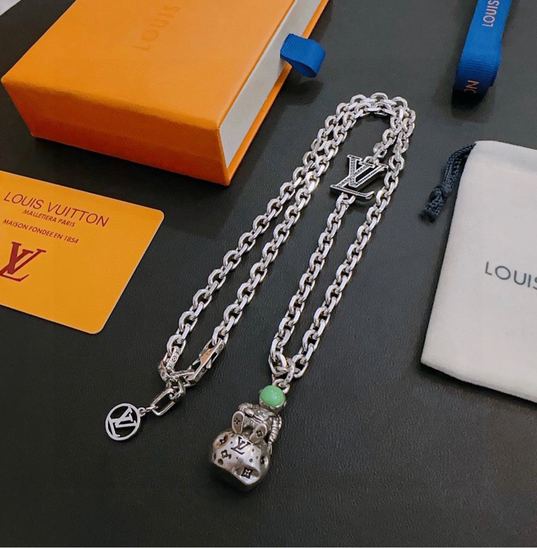 Louis Vuitton Haute Joaillerie Fine Jewelry Earrings Necklace Ring 2