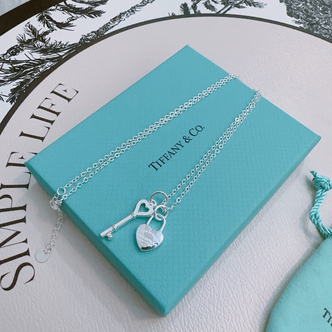 Tiffany & Co Haute Couture Haute Couture Ready-to-Wear Clothing Dress 2