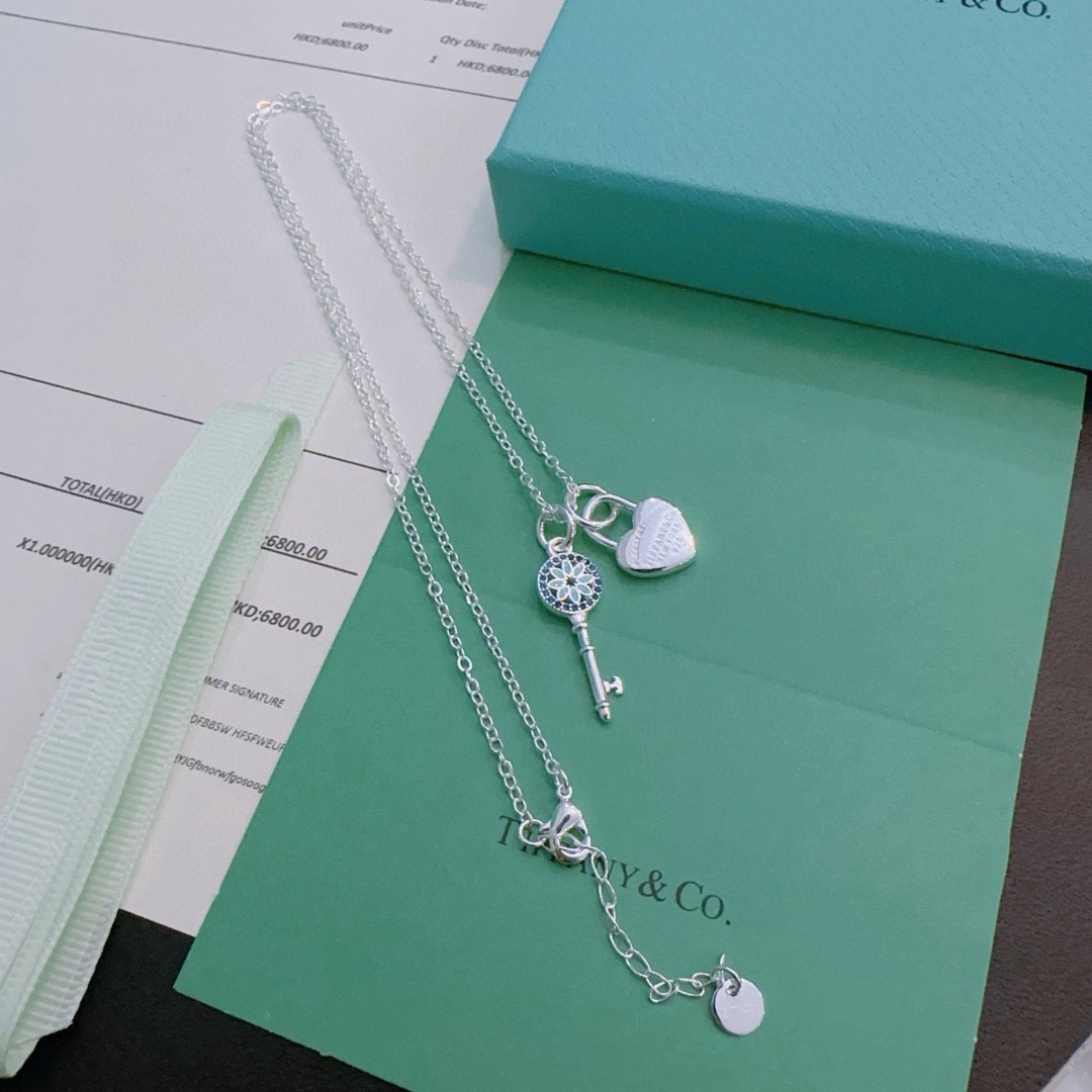 Tiffany & Co Haute Couture Haute Couture Ready-to-Wear Clothing Dress 3