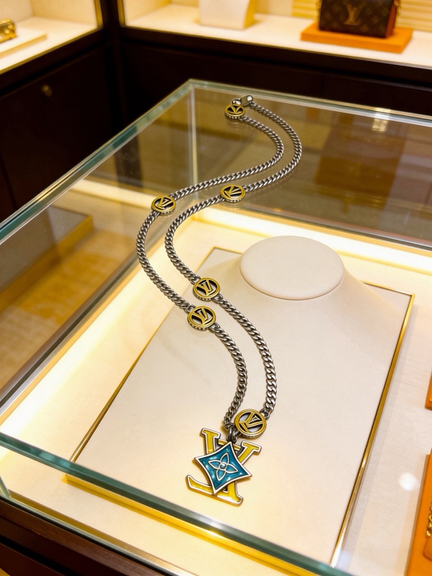 路易威登 Louis Vuitton 传世高定珠宝耳环项链戒指首饰 #0BCE329F 6