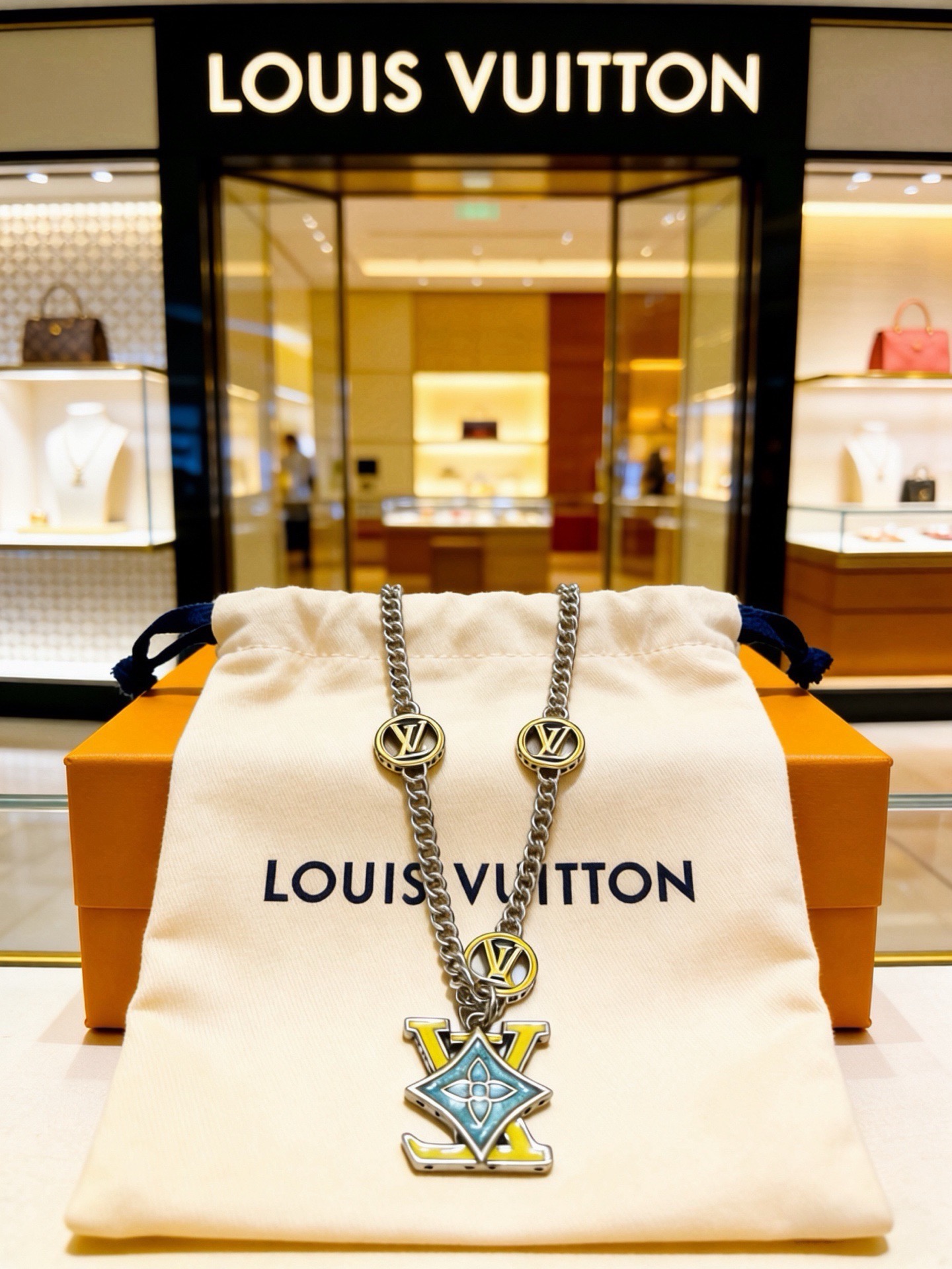 路易威登 Louis Vuitton 传世高定珠宝耳环项链戒指首饰 #0BCE329F 2