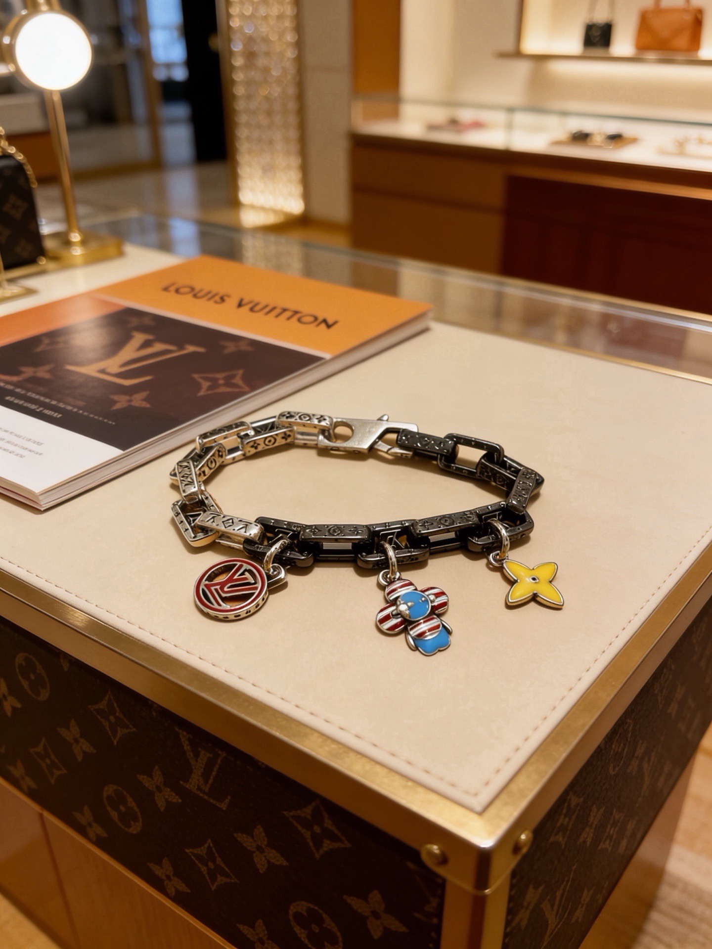 路易威登 Louis Vuitton 传世高定珠宝耳环项链戒指首饰 #AE005556 4
