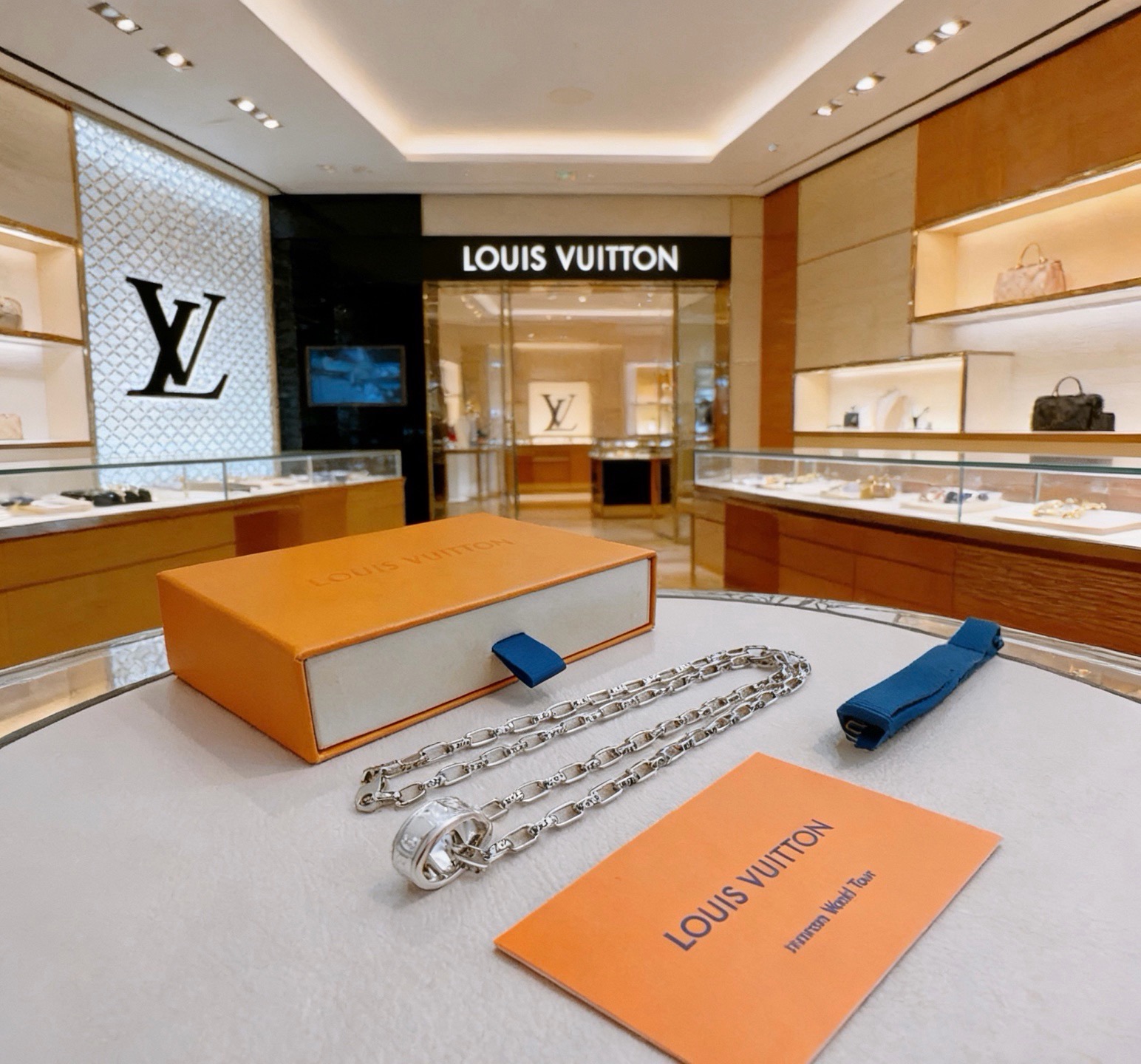 Louis Vuitton Haute Maroquinerie Luxury Leather Bag Handbag Ref 9