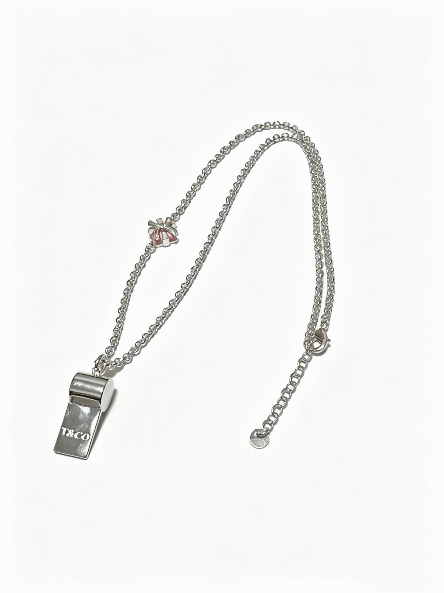 NO:896256,Tiffany & Co. Necklace TIFFNY&CO. Counter Seiko silver version, the same style as the star, retro old style, original replica, purely handmade ~ authentic mold opening, trendy and fashionable must-have, can be worn by both men and women, same style for couples, rock punk silver style, trendy and versatile, same style as the official website, boutique jewelry, tiffany, necklace19860909蒂芙尼项链 TIFFNY&CO. 专柜精工银版本明星同款 复古做旧风 原版复刻 纯手工打造 ～正品开模潮流时尚必备 男女均可佩戴 情侣款同款 摇滚朋克银风格 潮流百搭 官网同款,饰品精品,tiffany,necklace,Jewelry