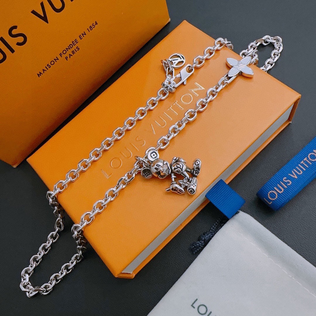 Louis Vuitton Haute Joaillerie Fine Jewelry Earrings Necklace Ring Ref 5