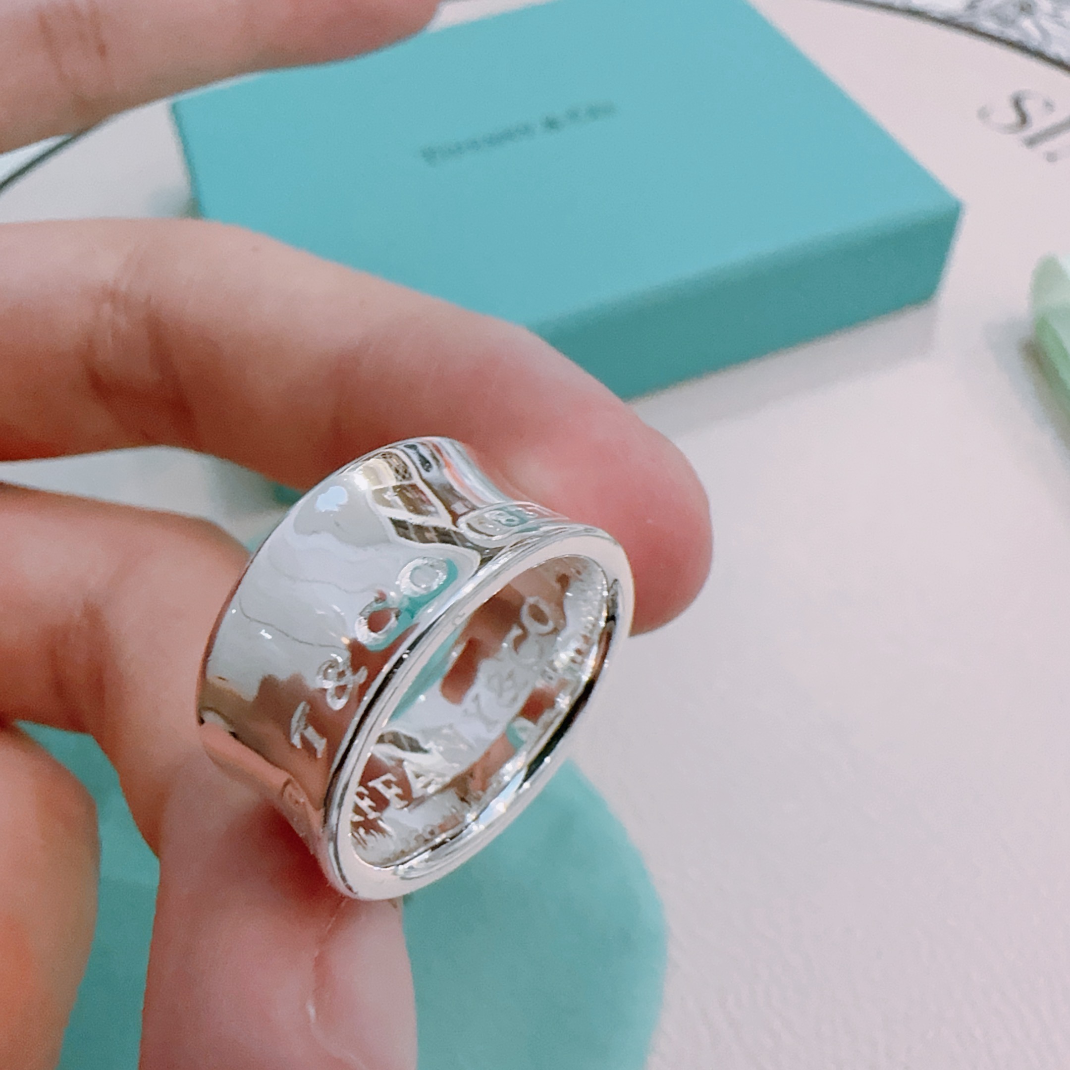 Tiffany 蒂芙尼戒指 ✨简约大气百搭 潮流单品 全新升级版 戒指码数(67891011)V金镀铂金层 非常不错的款式推荐这款 7