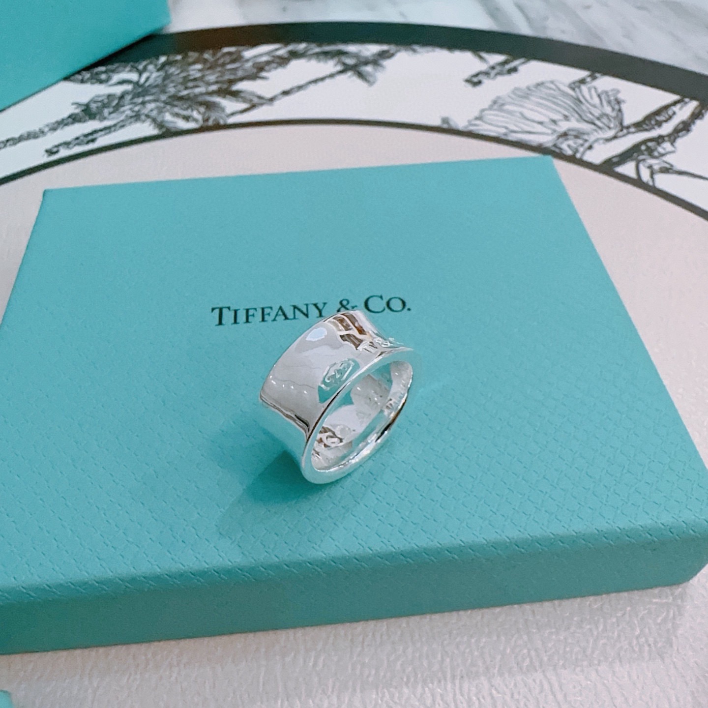 Tiffany 蒂芙尼戒指 ✨简约大气百搭 潮流单品 全新升级版 戒指码数(67891011)V金镀铂金层 非常不错的款式推荐这款 9