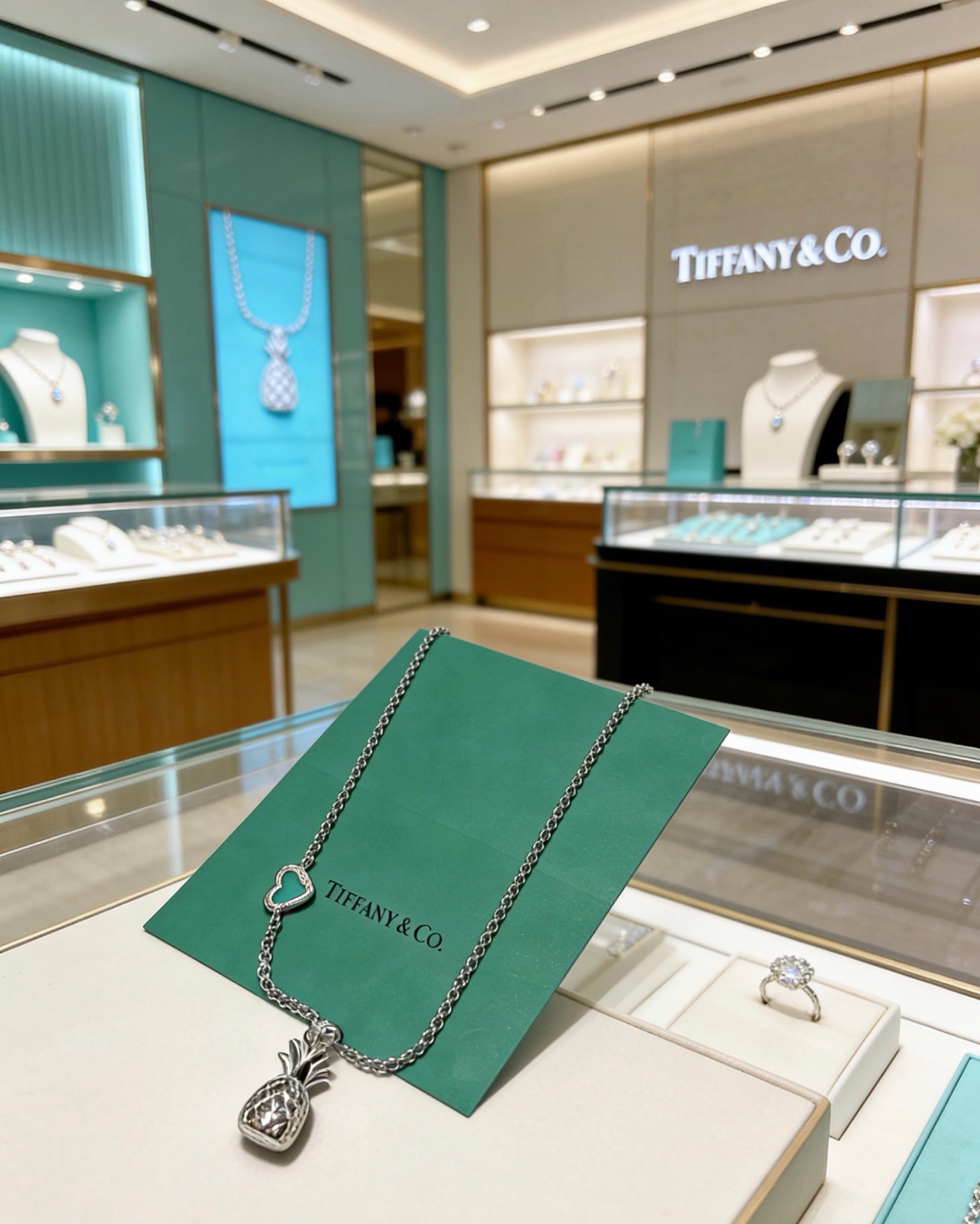 NO:922954,Tiffany & Co. Necklace TIFFNY&CO. Counter Seiko silver version, the same style as the star, retro old style, original replica, purely handmade ~ authentic mold opening, trendy and fashionable must-have, can be worn by both men and women, same style for couples, rock punk silver style, trendy and versatile, same style as the official website, boutique jewelry, tiffany, necklace19860909蒂芙尼项链 TIFFNY&CO. 专柜精工银版本明星同款 复古做旧风 原版复刻 纯手工打造 ～正品开模潮流时尚必备 男女均可佩戴 情侣款同款 摇滚朋克银风格 潮流百搭 官网同款,饰品精品,tiffany,necklace,Jewelry