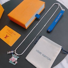 路易威登 LV项链🇷🇼原单货🇷🇼专柜新款开模复古潮流时尚必备 男女均可佩戴 情侣款同款 摇滚朋克泰银风格 复古元素 潮流 路易威登 LV项链🇷🇼原单货🇷🇼专柜新款开模复古潮流时尚必备 男女均可佩戴 情侣款同款 摇滚朋克泰银风格 复古元素 潮流