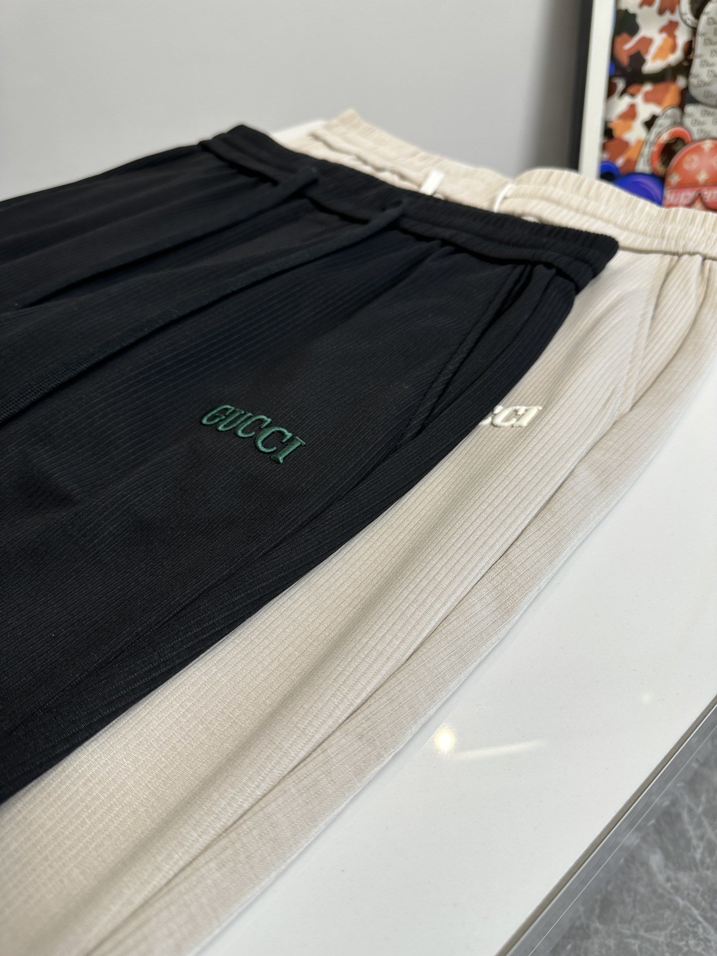 欧货G古家-234ss春夏新款进口纯棉质地复合面料再见基础款帅气卫裤.....一线时尚品牌出色独到的设计