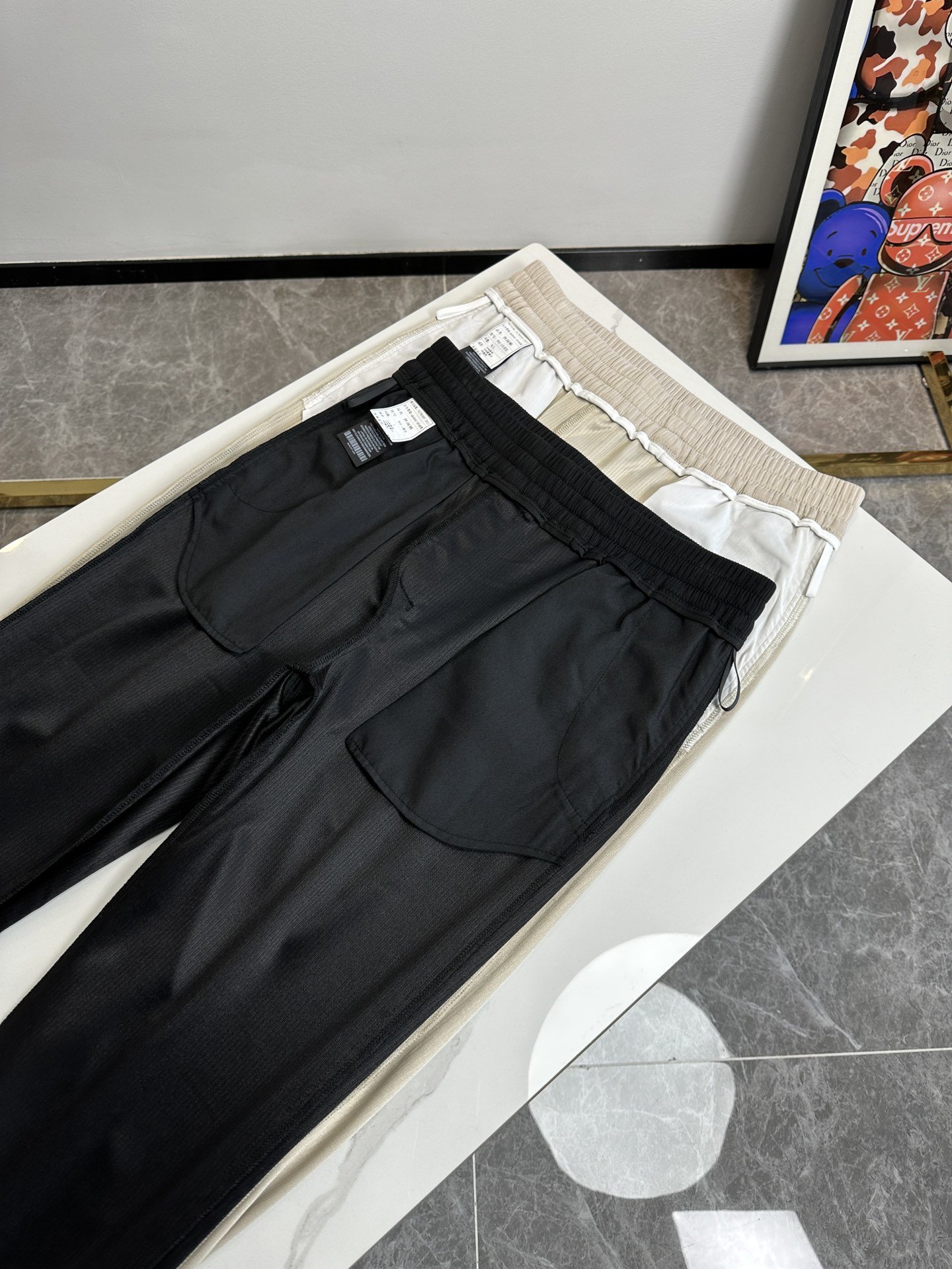 欧货G古家-234ss春夏新款进口纯棉质地复合面料再见基础款帅气卫裤.....一线时尚品牌出色独到的设计