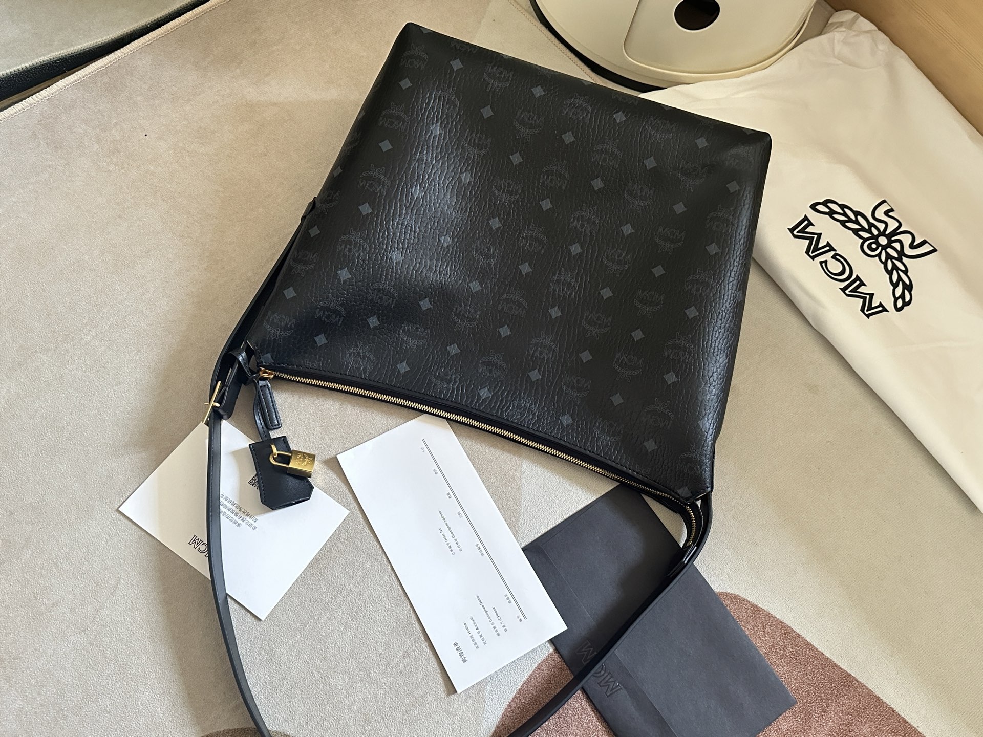 MCM, Hoboバッグ, 肩背包, 牛革, ファッション