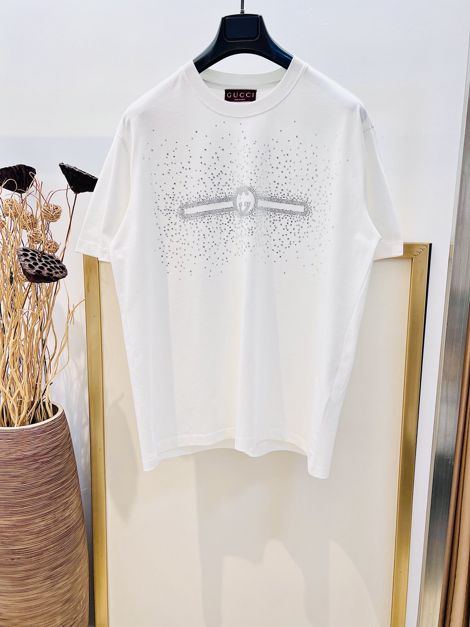 🌈talla: s/m/l/xl en blanco y negro, unisex. 197712170071 G*cci/Gucci. Camiseta de manga corta con doble G de pedrería …