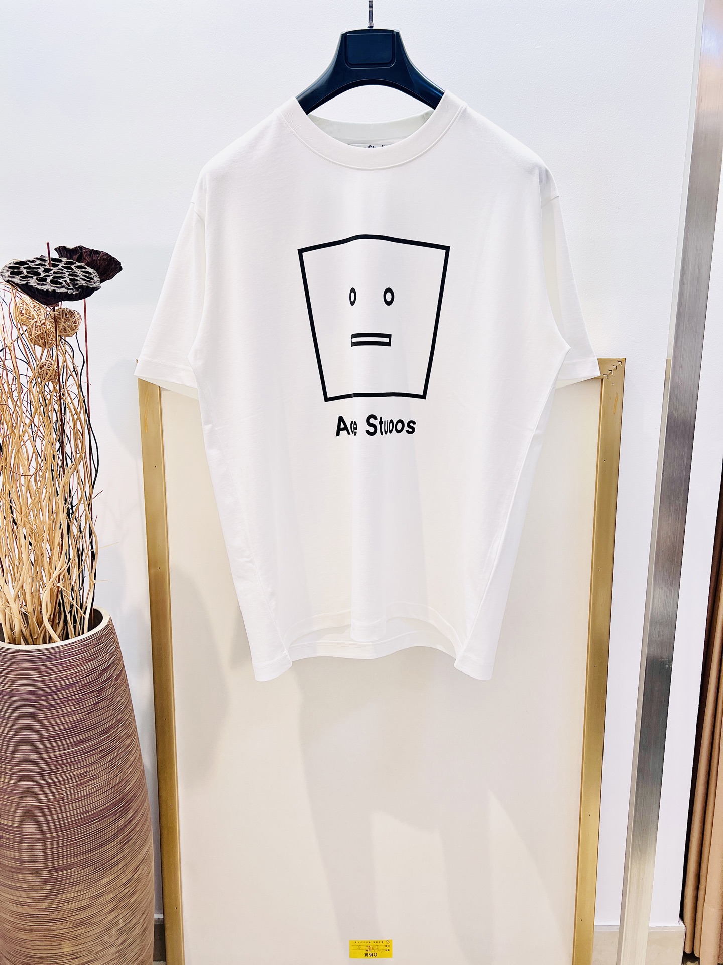 NO:722401,New Year benefits are non-returnable and non-exchangeable. No free shipping. Sizes / m / l /  Avoid soaking in warm water, special price, no return, no exchange, no free shipping, tees, t-shirts,19860909新春福利不退不换 不包邮 Sizes/m/l/xl 黑/白两色 男女同款 AC*E 卡通笑脸立体印花半袖T恤 休闲百搭的一款 上身很舒适 特别适合我这种喜欢舒适穿着 论艺术绝对玩到顶尖 简约艺术始终走在欧洲潮流顶端 洗涤方式干洗或反面冷水快速机洗自然晾干！忌温热水浸泡,特价 不退不换不包邮,tees，t-shirt,,Women's clothing