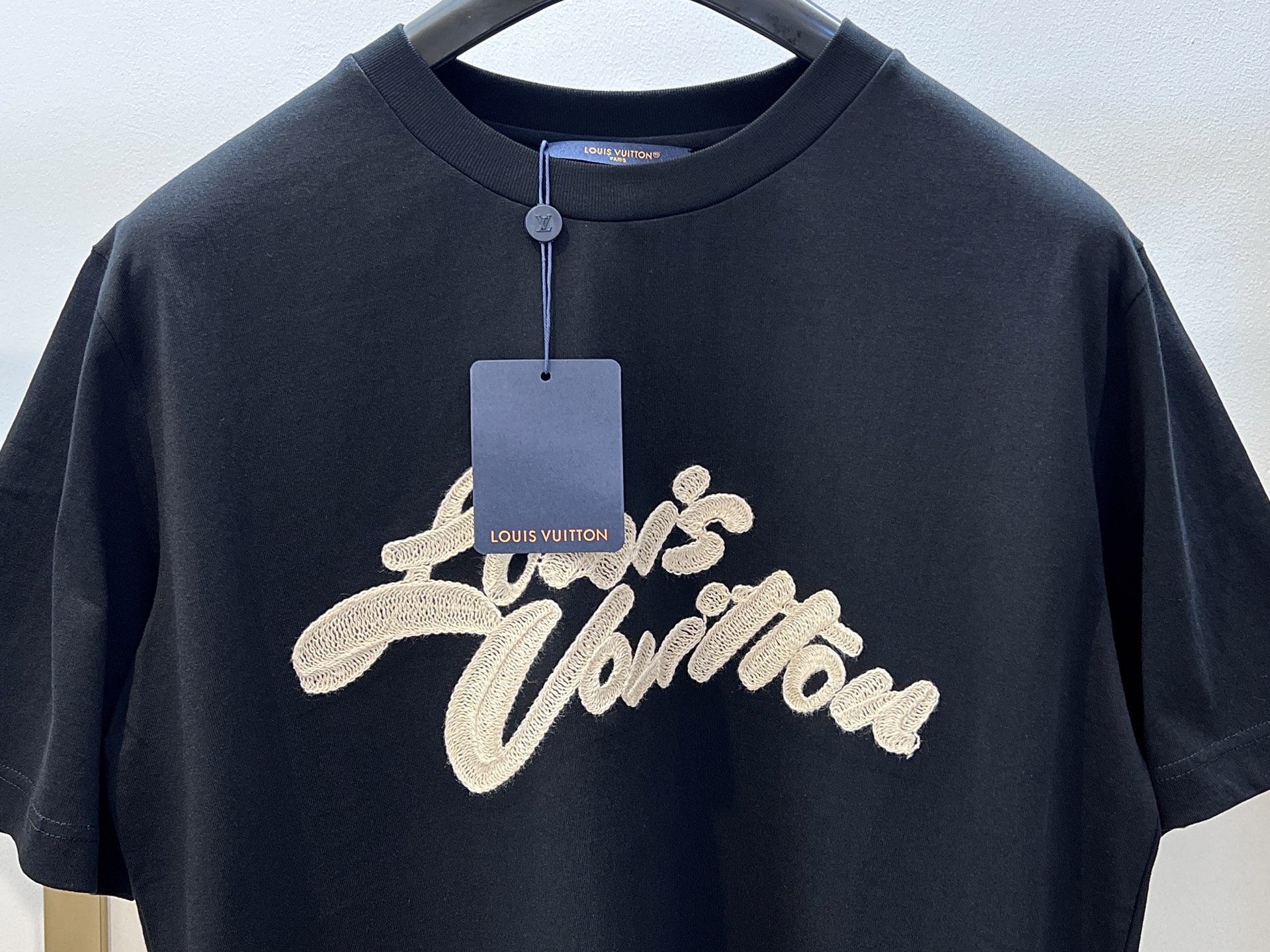 Louis Vuitton Crew Neck T-Shirt | Designer Tee with Embroidered Logo 4 i1746465935804 5781 0 2