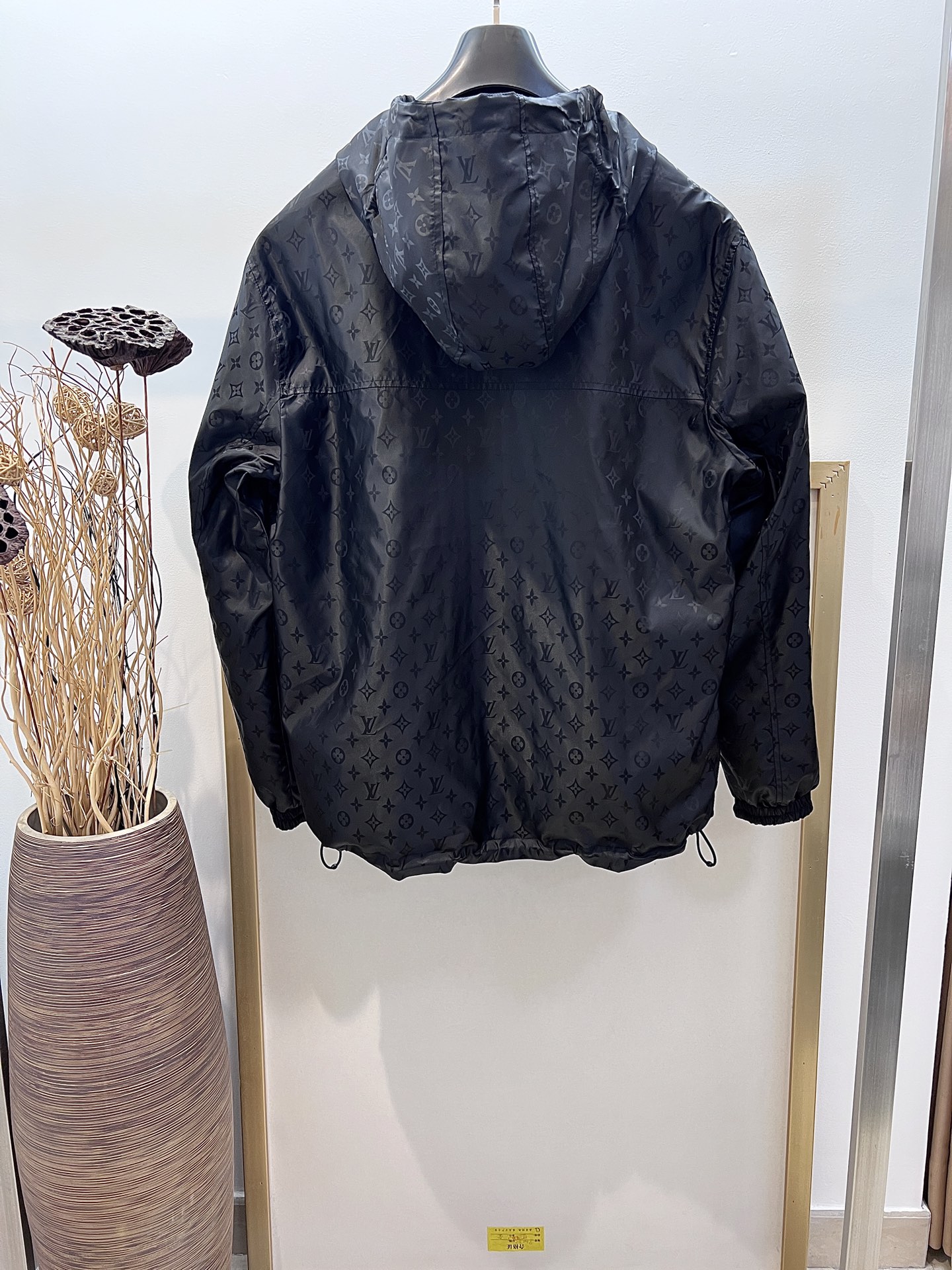 Louis Vuitton Monogram Jacquard Windbreaker Black, Water-Repellent and Windproof 5 i1747245713722 7082 0 3