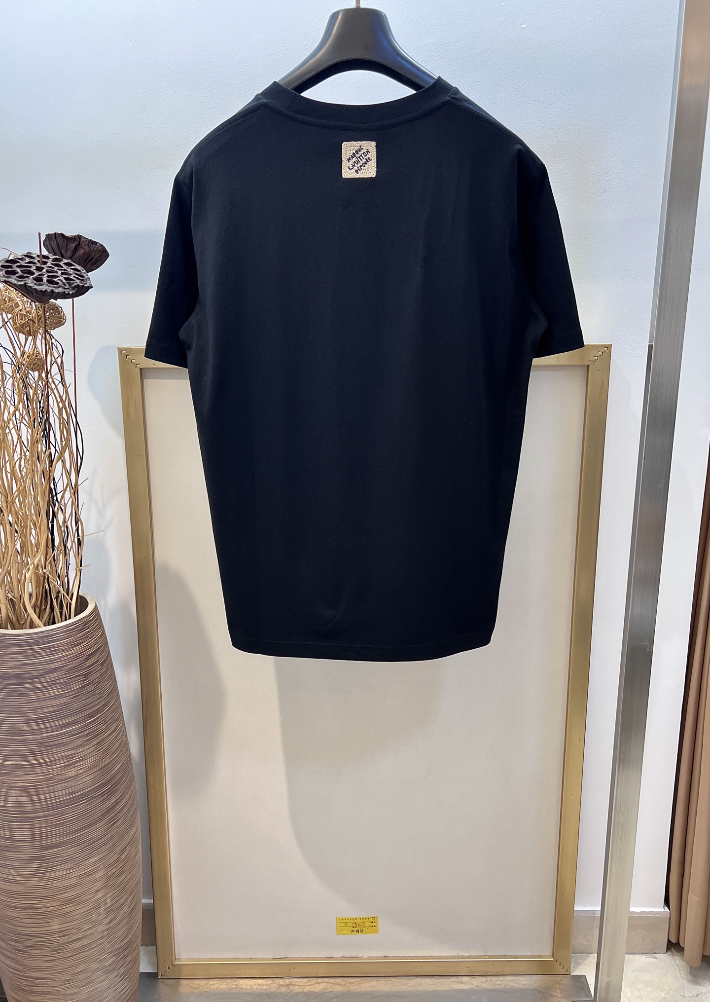 Louis Vuitton Crew Neck T-Shirt | Designer Tee with Embroidered Logo 2 i1750094586578 2084 0 7