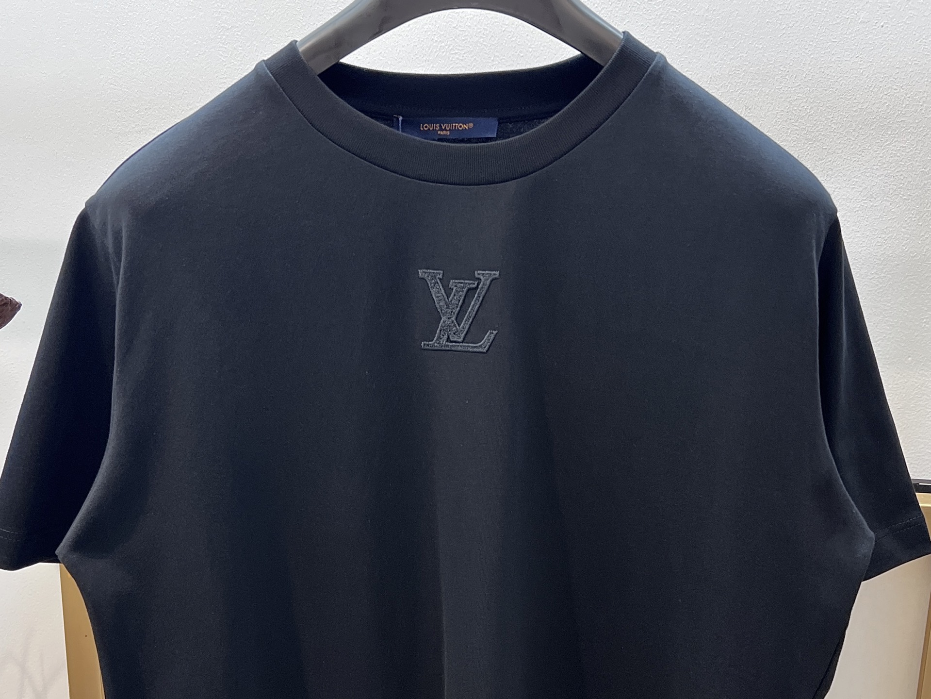 Louis Vuitton Classic Logo Embroidered Short Sleeve T-Shirt - Breathable Comfort 5 i1750440716695 7748 0 3