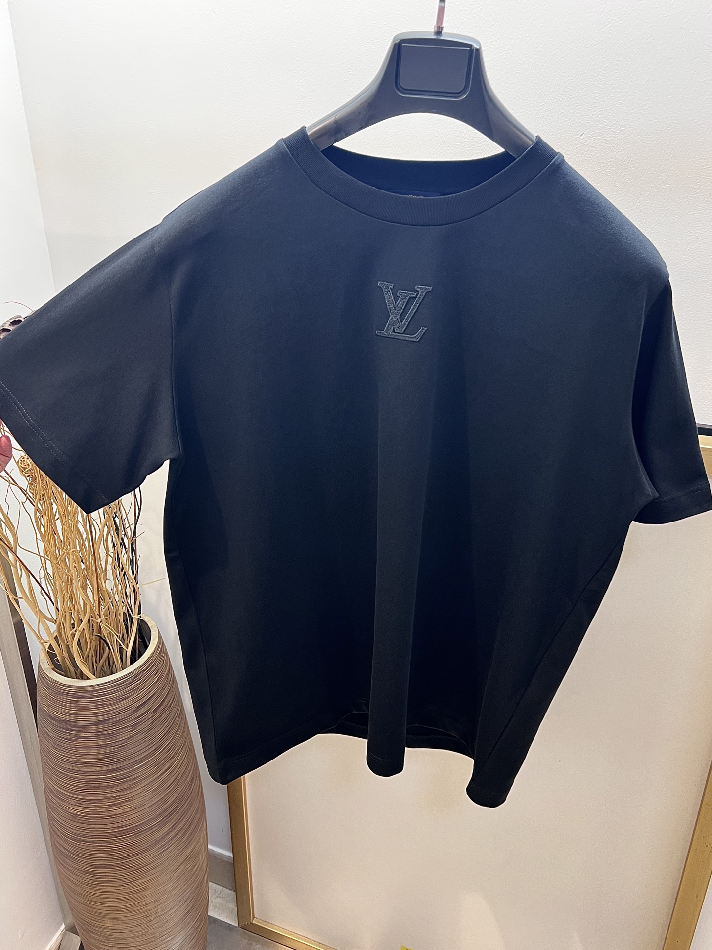 Louis Vuitton Classic Logo Embroidered Short Sleeve T-Shirt - Breathable Comfort 4 i1750440718056 1096 0 2