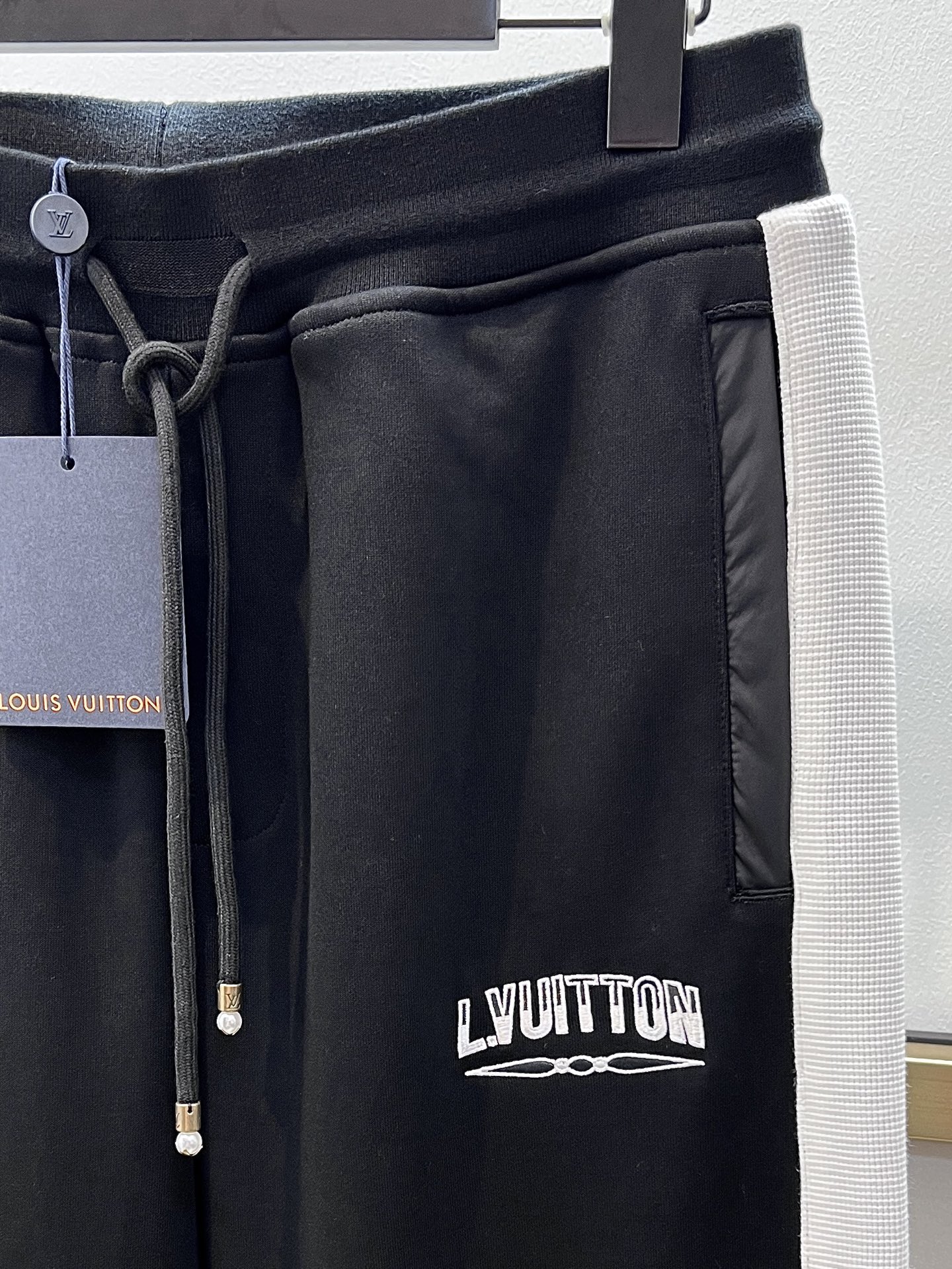 Louis Vuitton Black Track Pants with White Side Stripe - Stylish & Comfortable 5 i1755028204165 8961 0 3